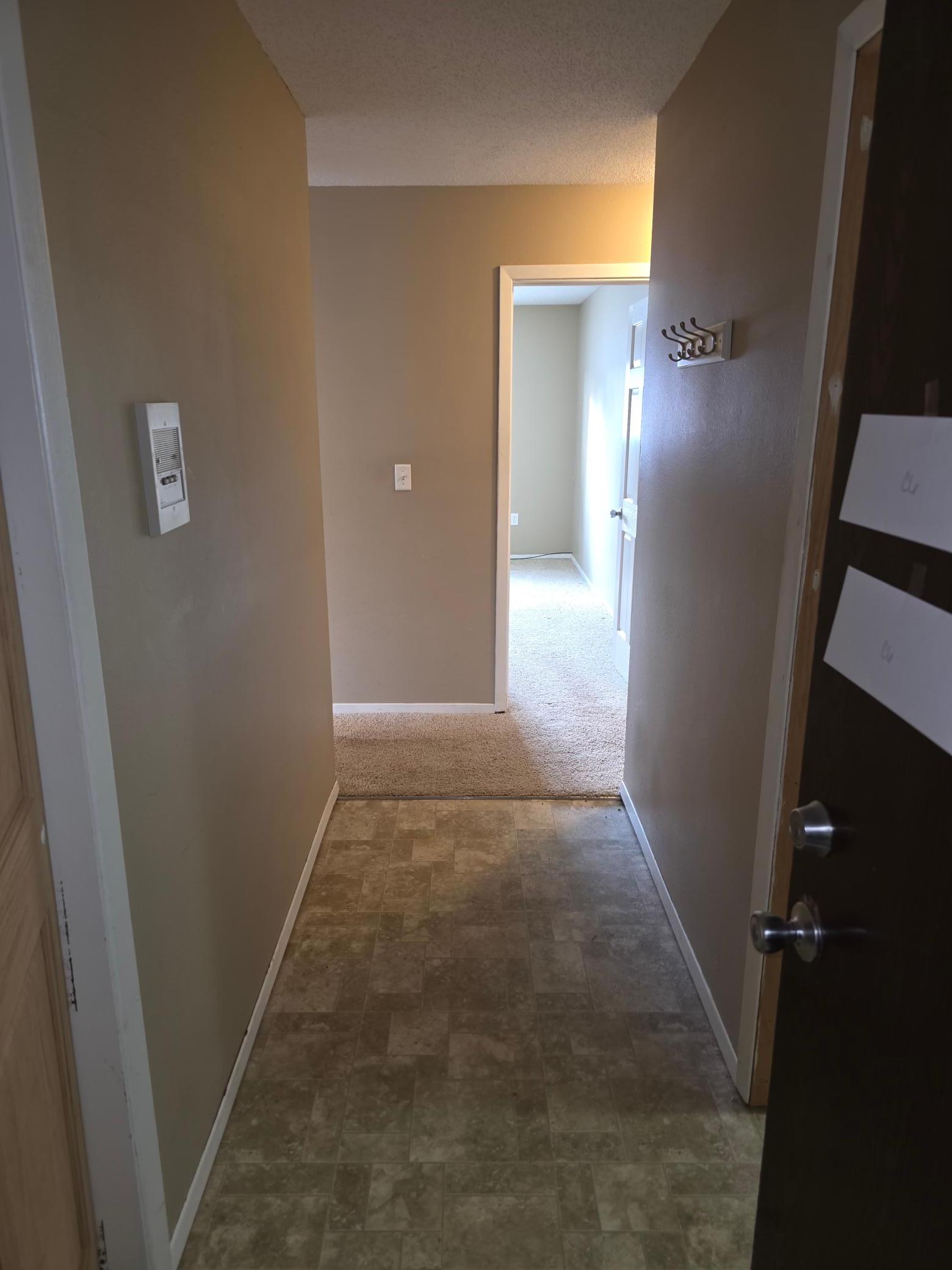 1978 condo for sale at 1101 22nd Street S, Unit C6 in Fargo, ND — 2 bed, 1 bath (photo 2 of 21)
