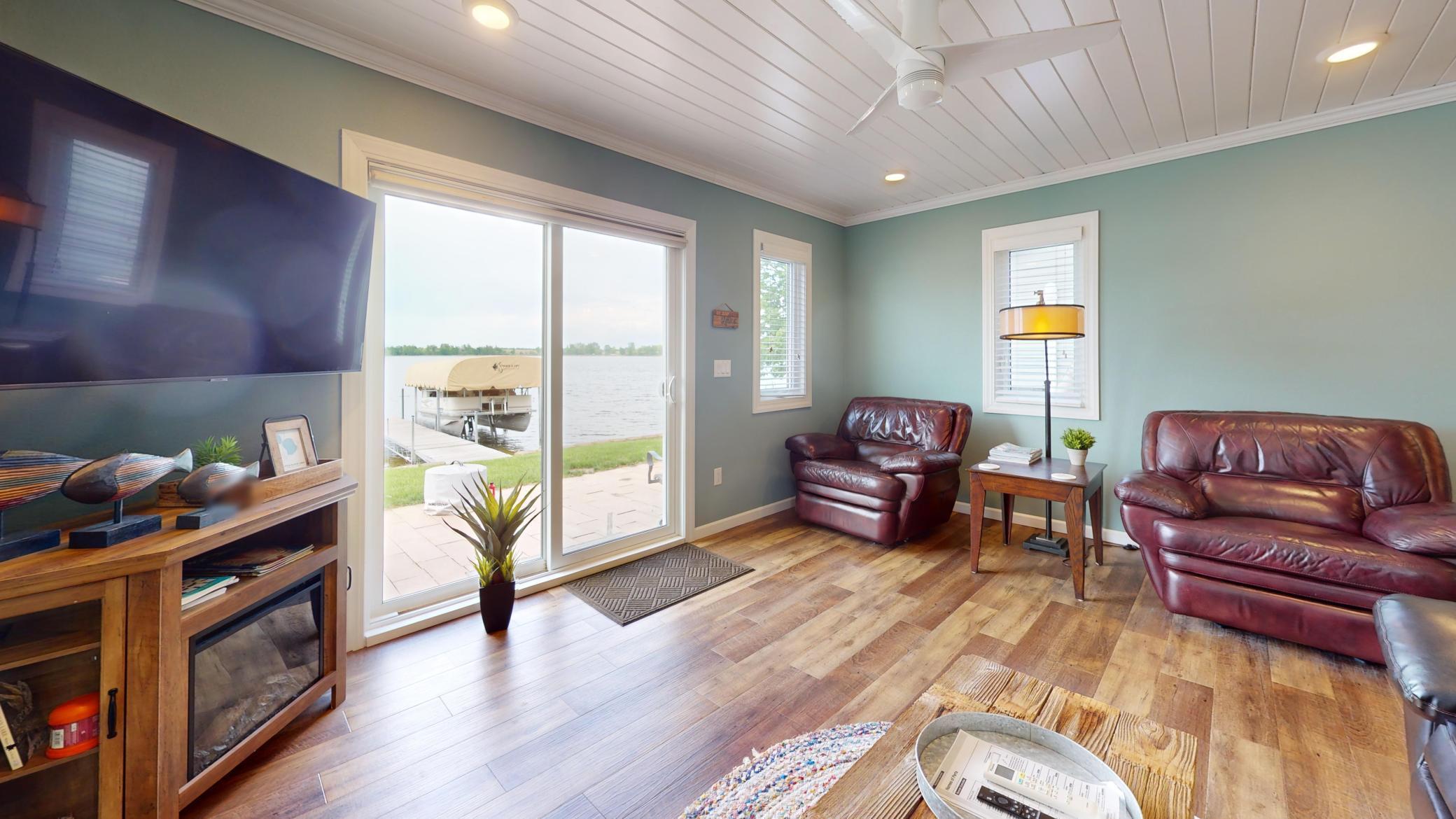 1963 townhouse for sale at 27096 Little Floyd Lake Road, Unit 1 in Detroit Lakes, MN — 2 bed, 1 bath (photo 14 of 27)
