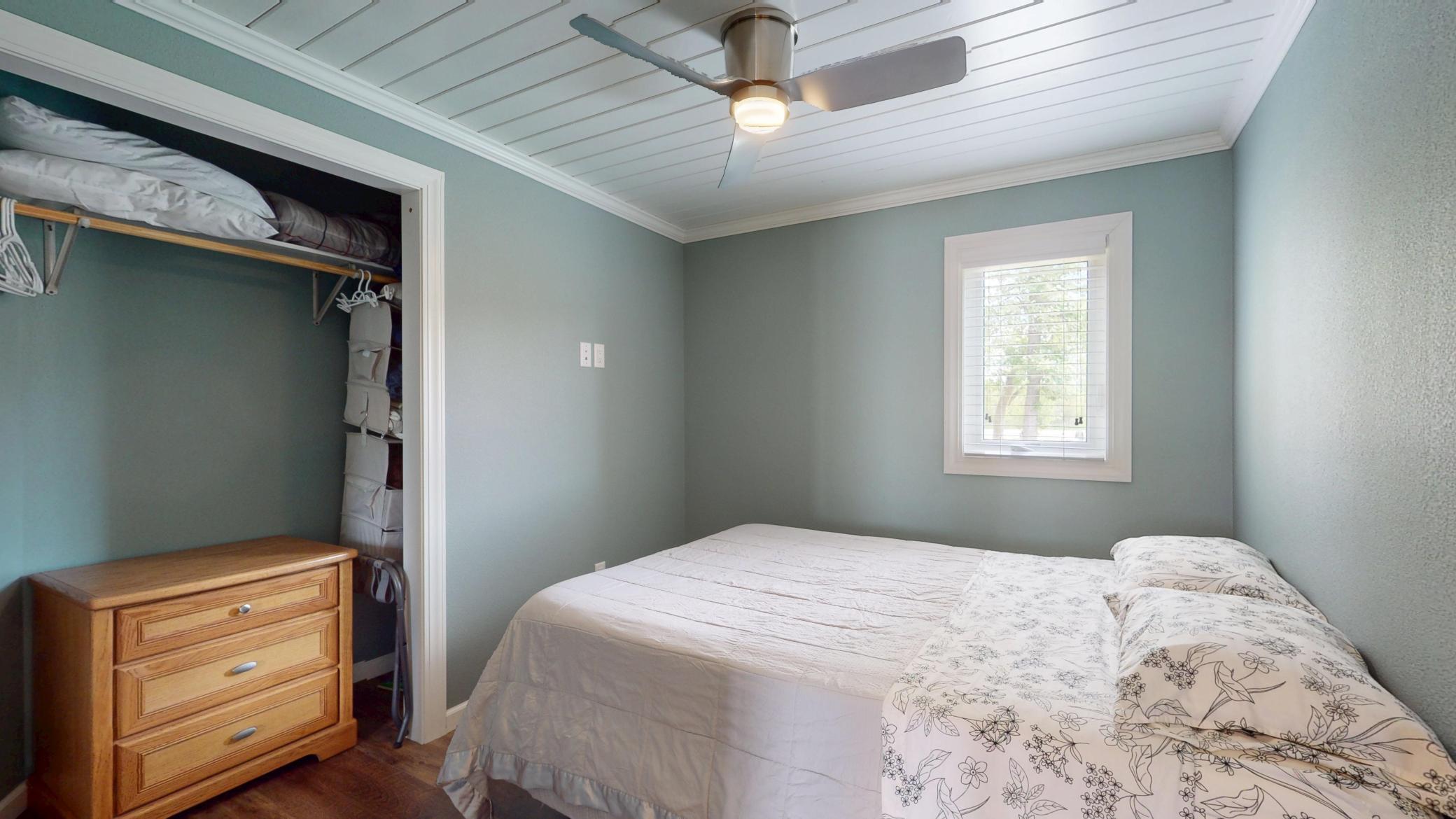1963 townhouse for sale at 27096 Little Floyd Lake Road, Unit 1 in Detroit Lakes, MN — 2 bed, 1 bath (photo 19 of 27)