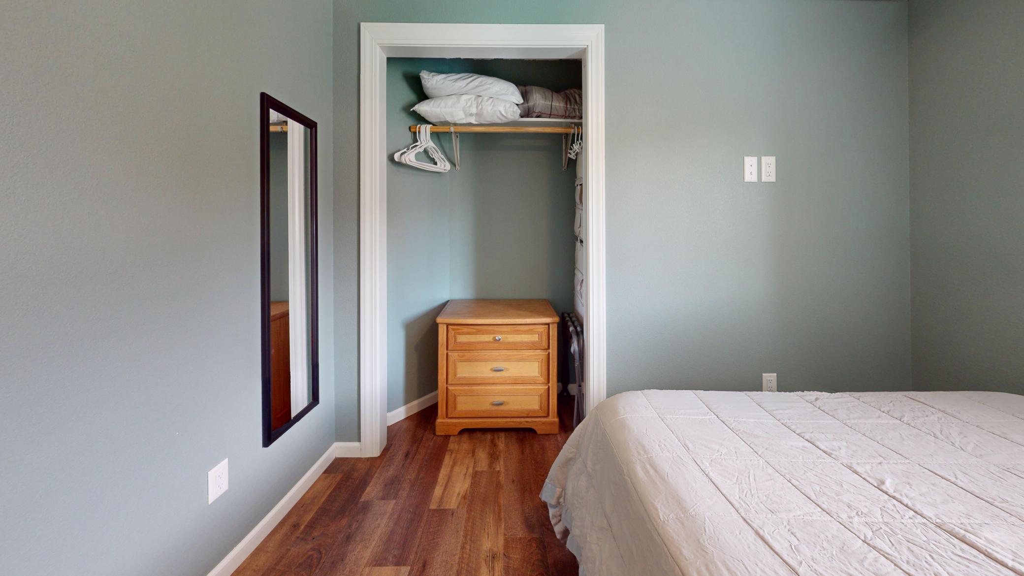 1963 townhouse for sale at 27096 Little Floyd Lake Road, Unit 1 in Detroit Lakes, MN — 2 bed, 1 bath (photo 20 of 27)