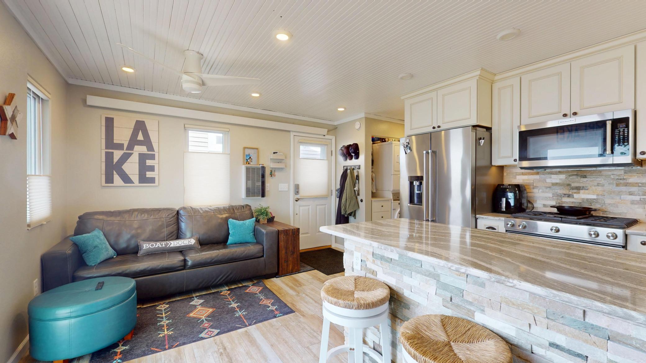 1963 townhouse for sale at 27096 Little Floyd Lake Road in Detroit Lakes, MN — 2 bed, 1 bath (photo 14 of 27)