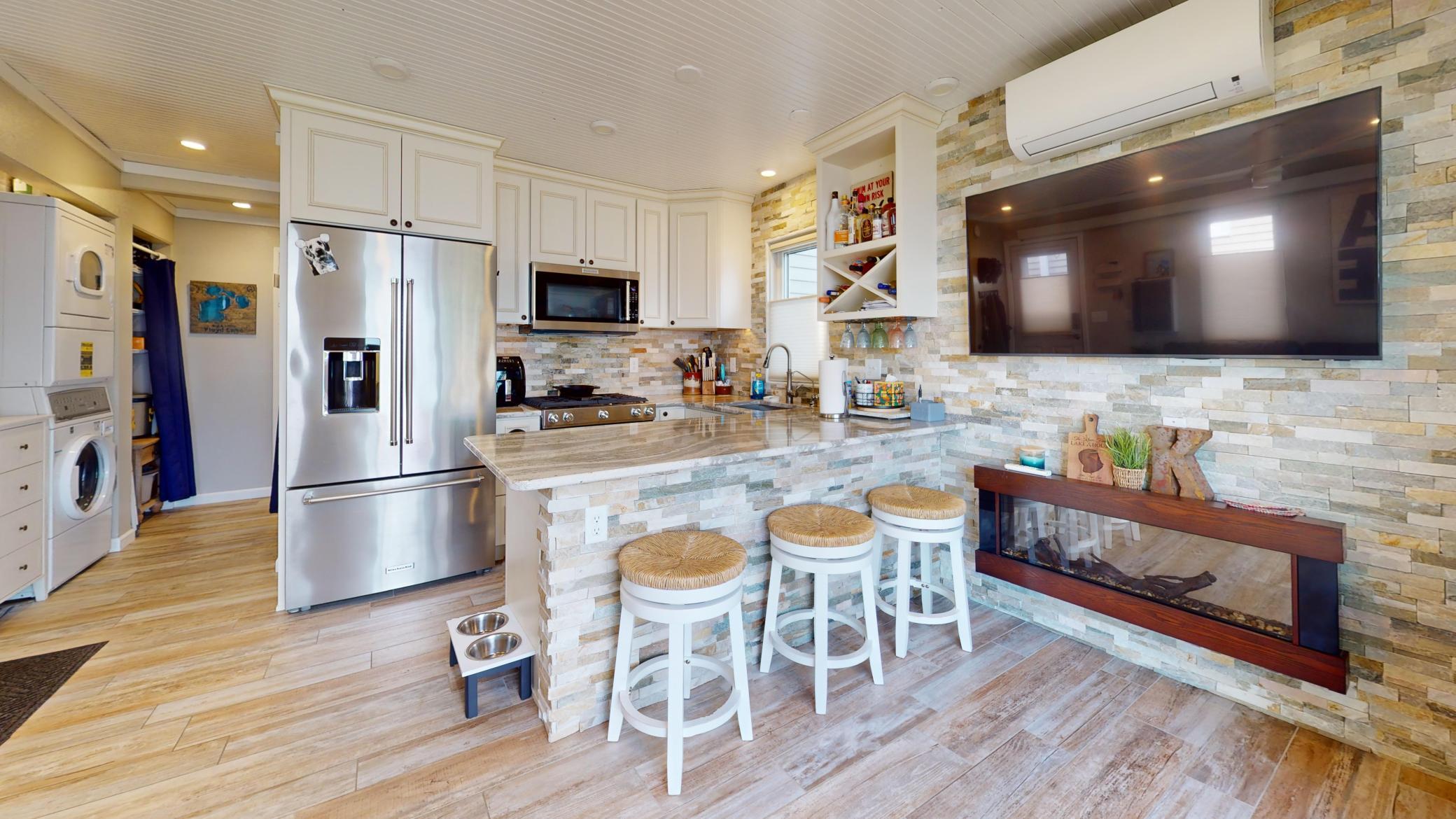 1963 townhouse for sale at 27096 Little Floyd Lake Road in Detroit Lakes, MN — 2 bed, 1 bath (photo 15 of 27)