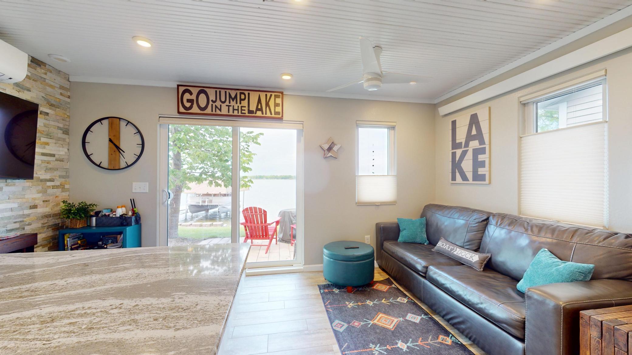 1963 townhouse for sale at 27096 Little Floyd Lake Road in Detroit Lakes, MN — 2 bed, 1 bath (photo 16 of 27)