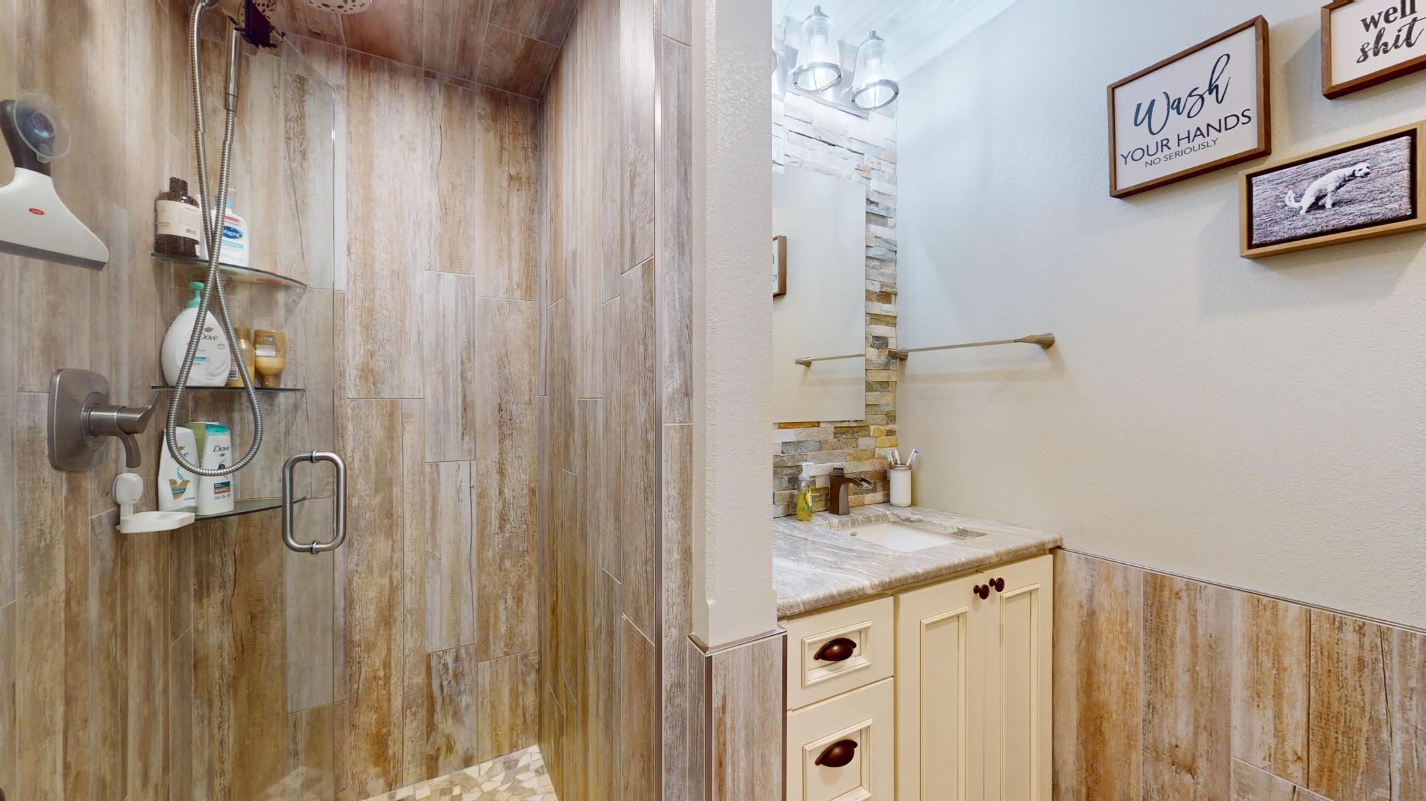 1963 townhouse for sale at 27096 Little Floyd Lake Road in Detroit Lakes, MN — 2 bed, 1 bath (photo 20 of 27)