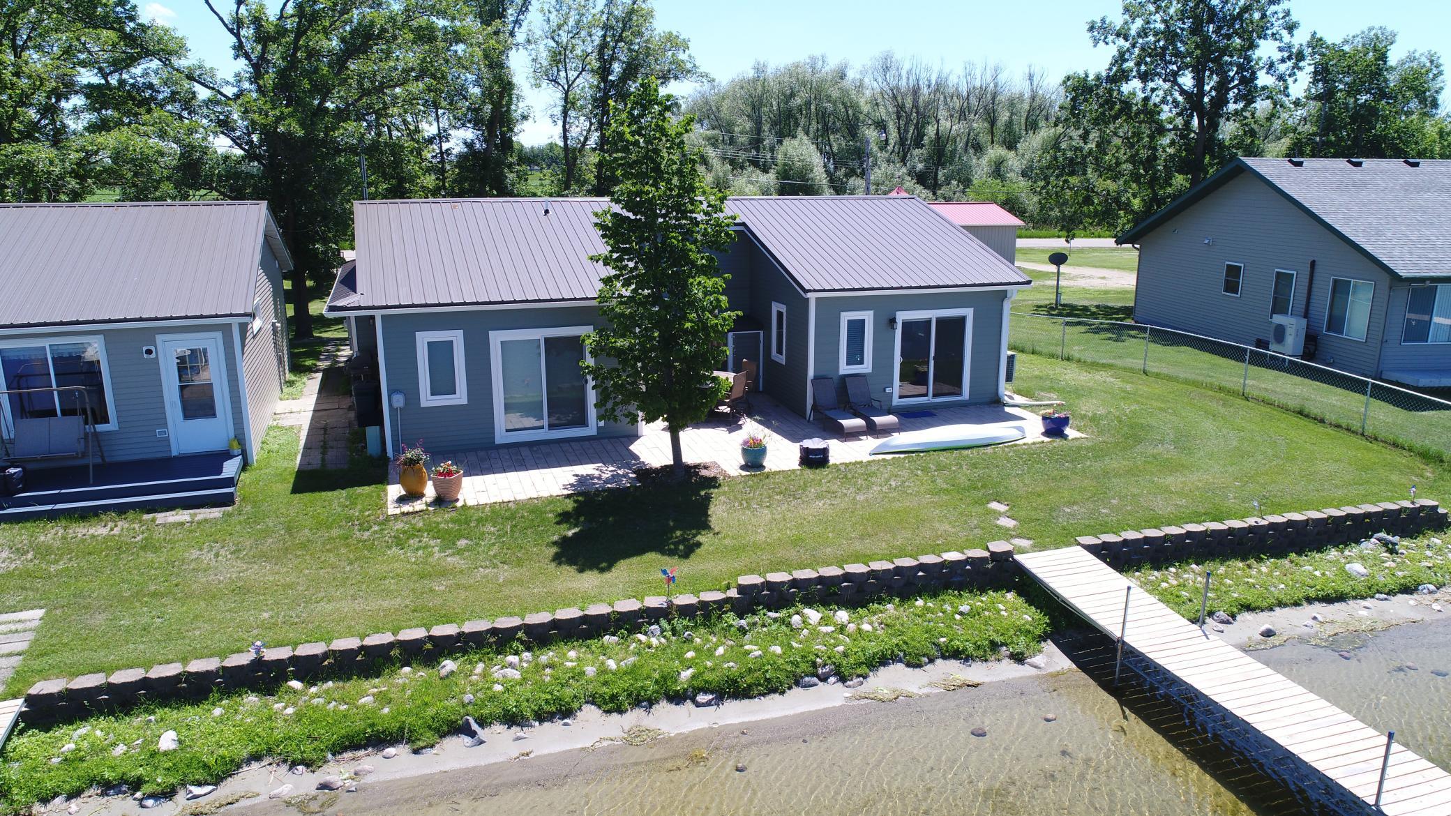 1963 townhouse for sale at 27096 Little Floyd Lake Road in Detroit Lakes, MN — 2 bed, 1 bath (photo 6 of 27)