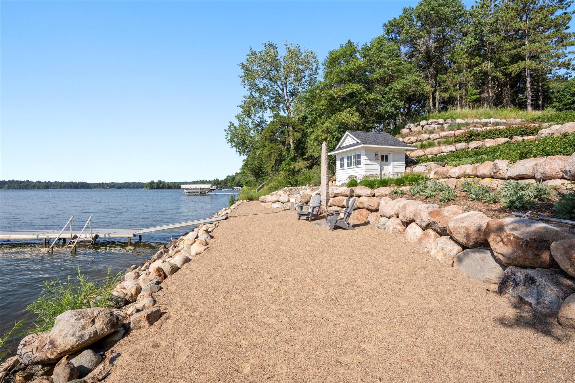 2018 single family home for sale at 37337 Piney Ridge Lane in Pine River, MN — 5 bed, 6 bath (photo 10 of 86)