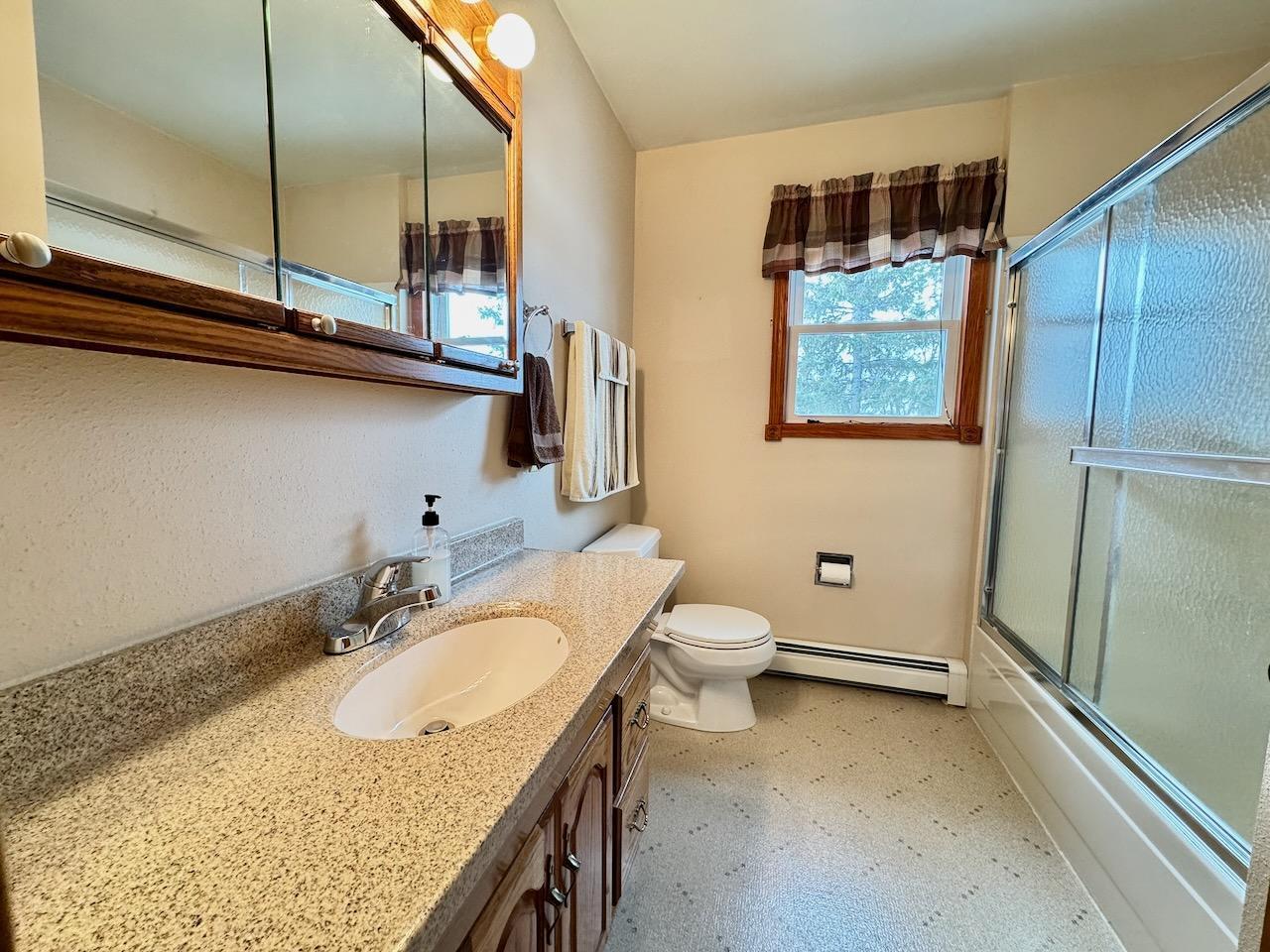 1963 single family home for sale at 1110 Water Plant Road in Fergus Falls, MN — 4 bed, 2 bath (photo 16 of 64)