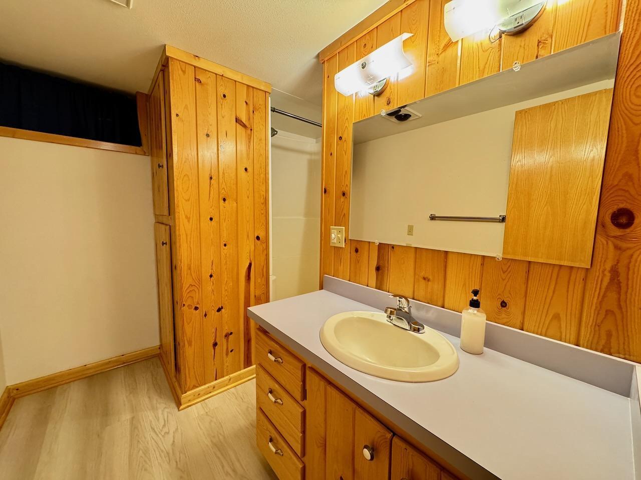1963 single family home for sale at 1110 Water Plant Road in Fergus Falls, MN — 4 bed, 2 bath (photo 32 of 64)