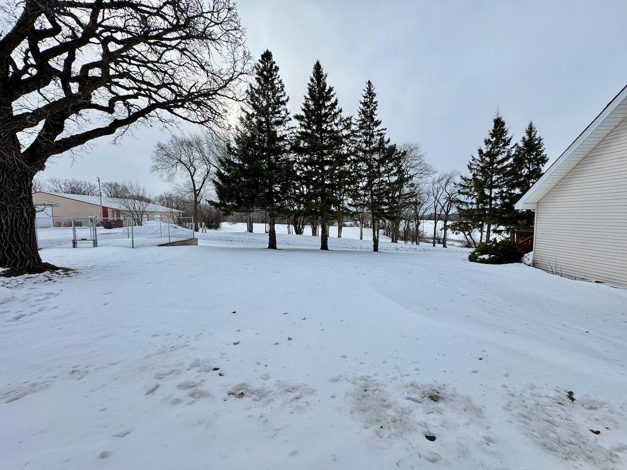 1963 single family home for sale at 1110 Water Plant Road in Fergus Falls, MN — 4 bed, 2 bath (photo 60 of 64)