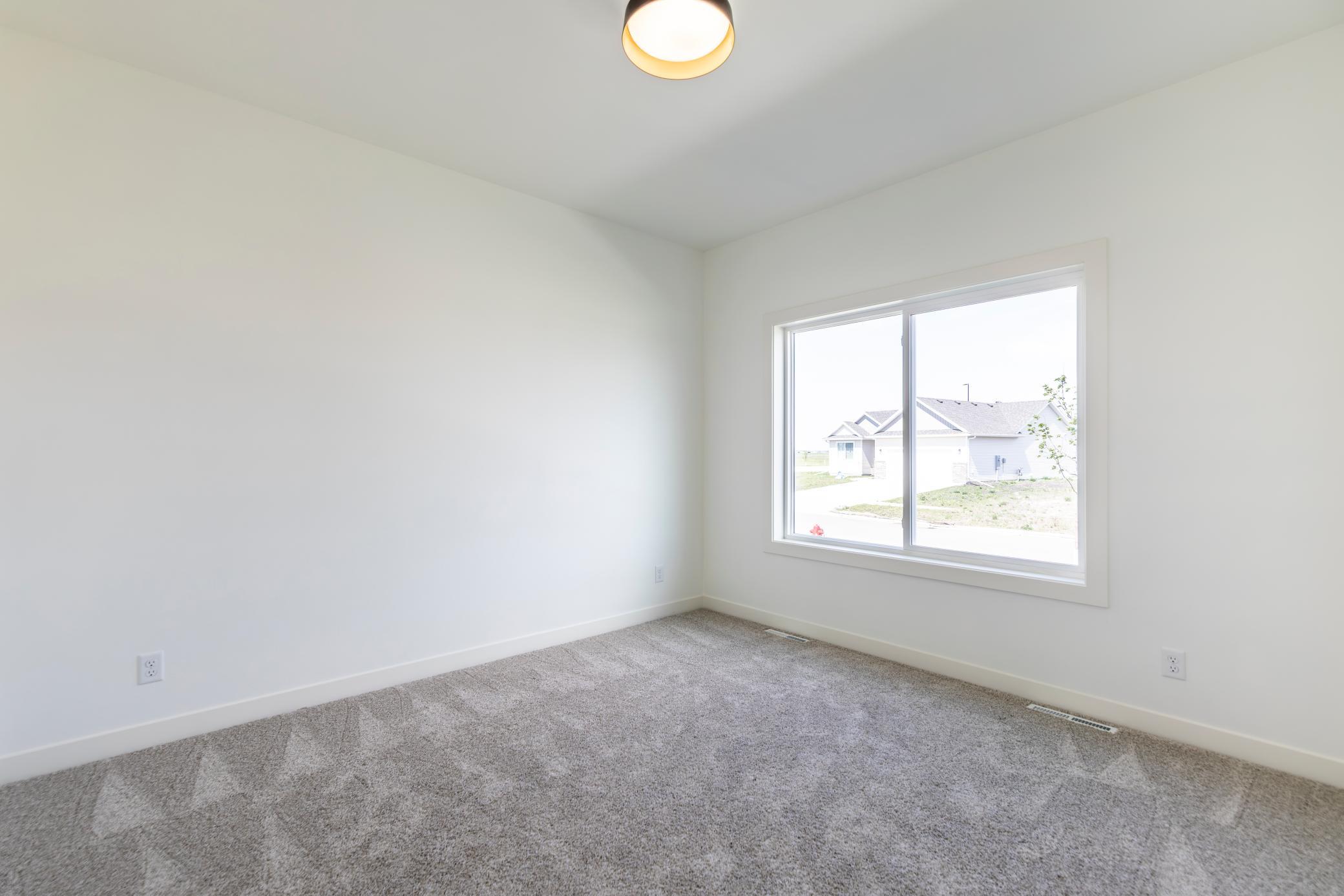 2024 single family home for sale at 8319 59 Street S in Horace, ND — 5 bed, 3 bath (photo 35 of 54)