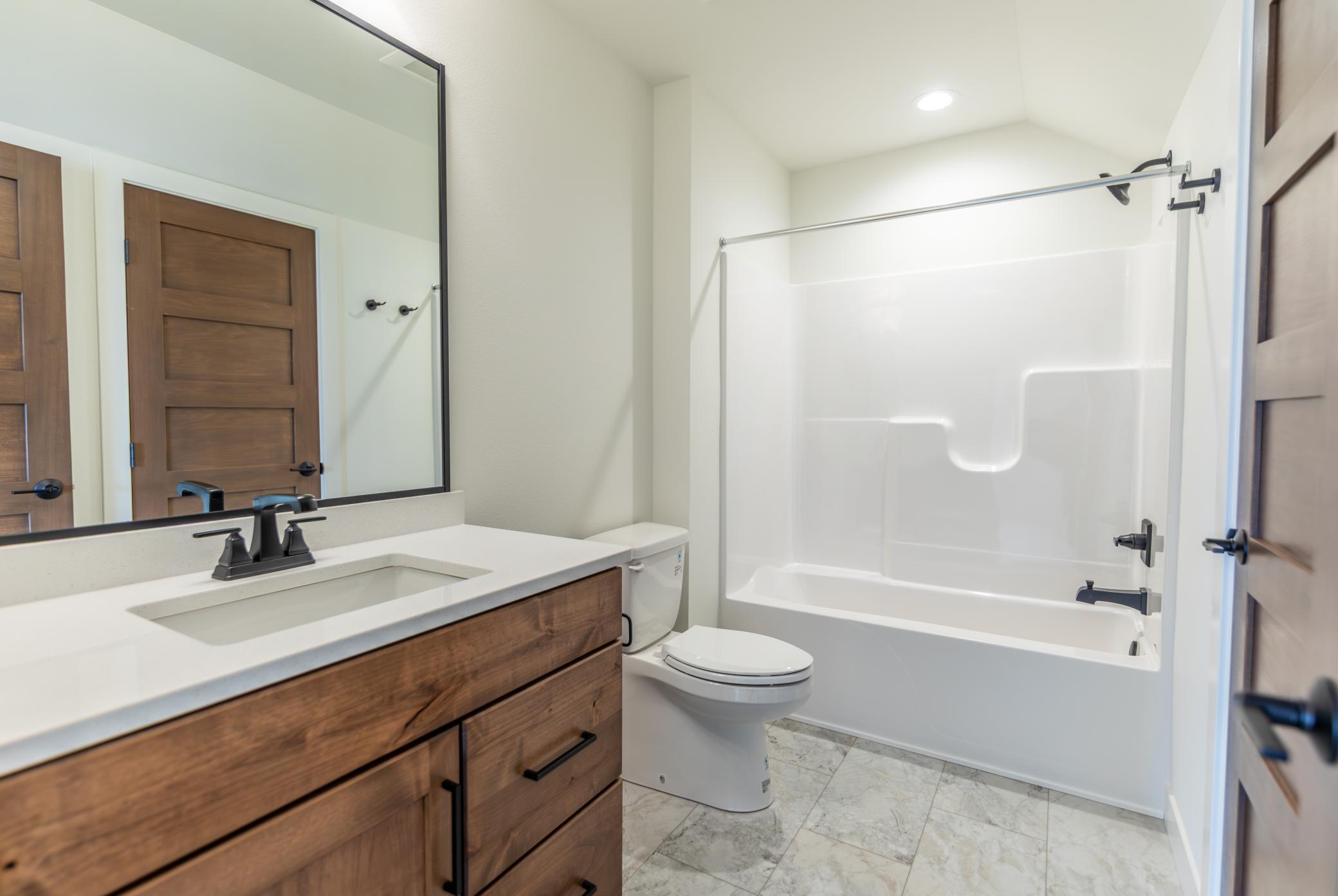 2024 single family home for sale at 662 Rania Way W in West Fargo, ND — 3 bed, 3 bath (photo 48 of 69)