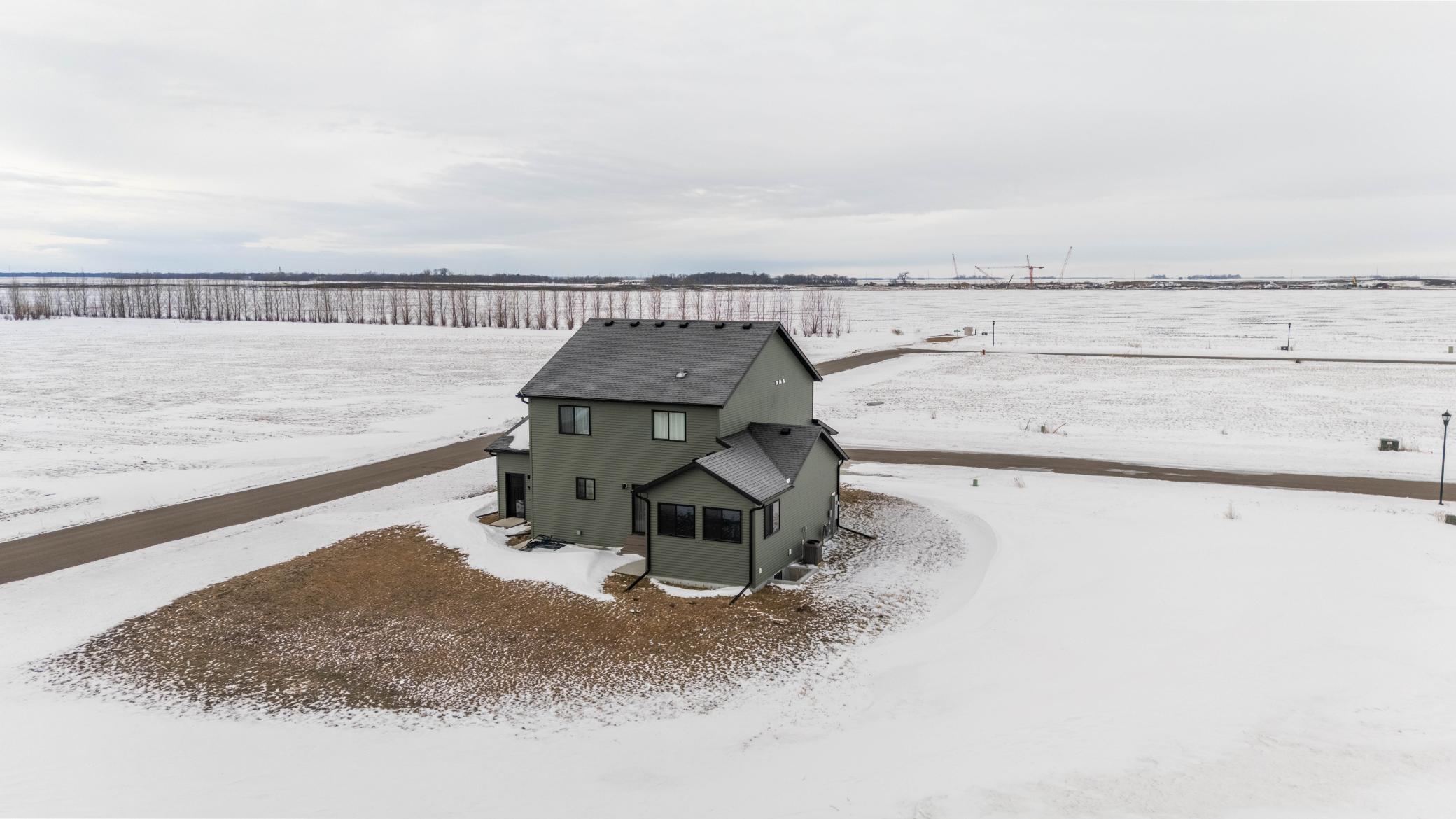 2024 single family home for sale at 10366 73rd Street S in Horace, ND — 4 bed, 4 bath (photo 32 of 50)