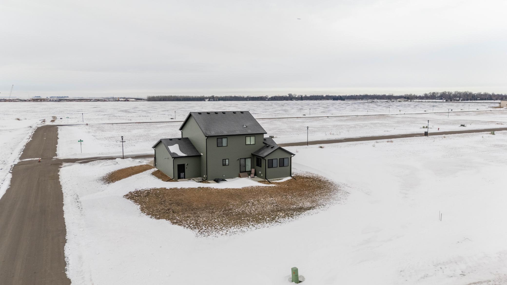 2024 single family home for sale at 10366 73rd Street S in Horace, ND — 4 bed, 4 bath (photo 33 of 50)