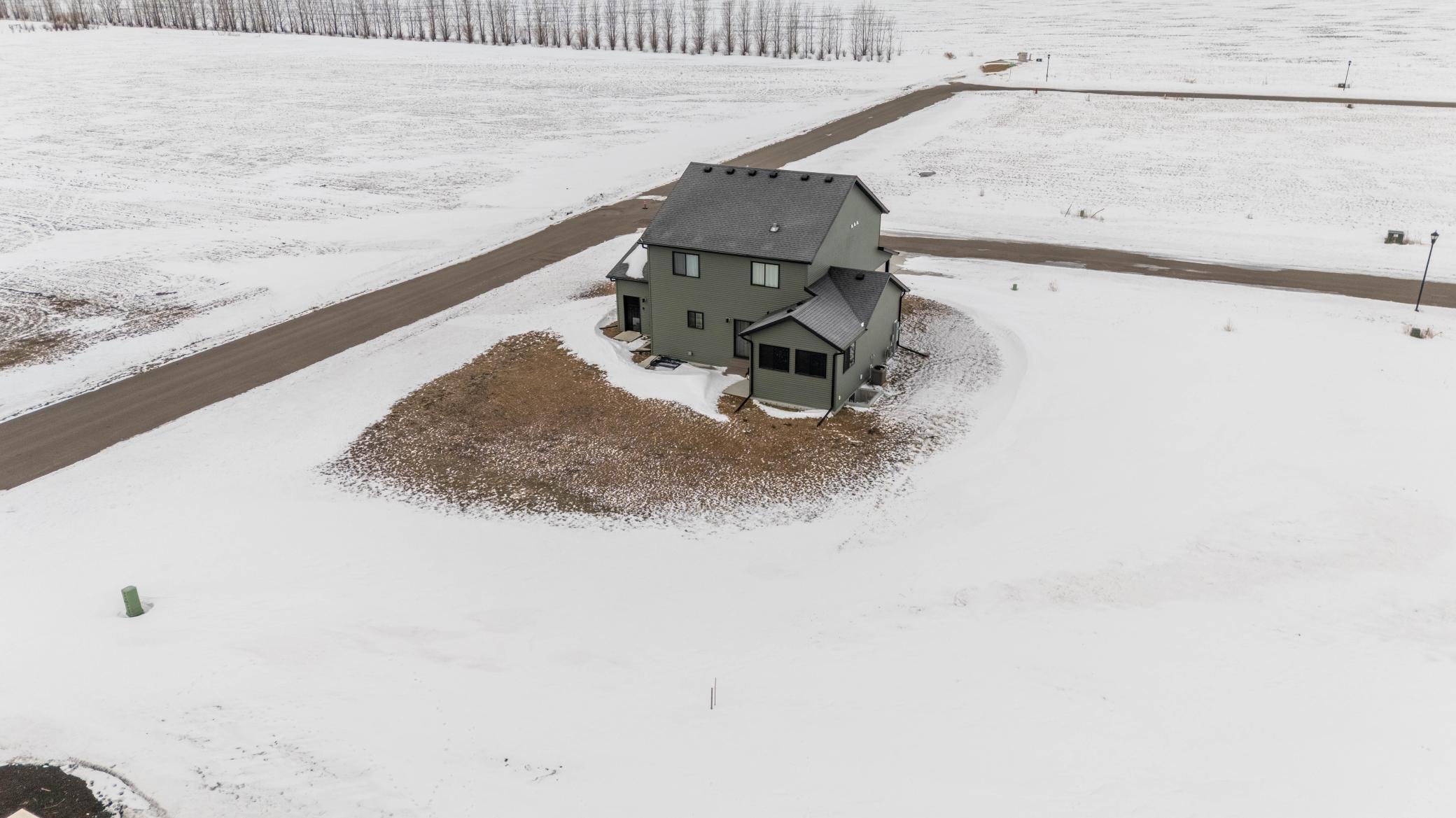 2024 single family home for sale at 10366 73rd Street S in Horace, ND — 4 bed, 4 bath (photo 36 of 50)