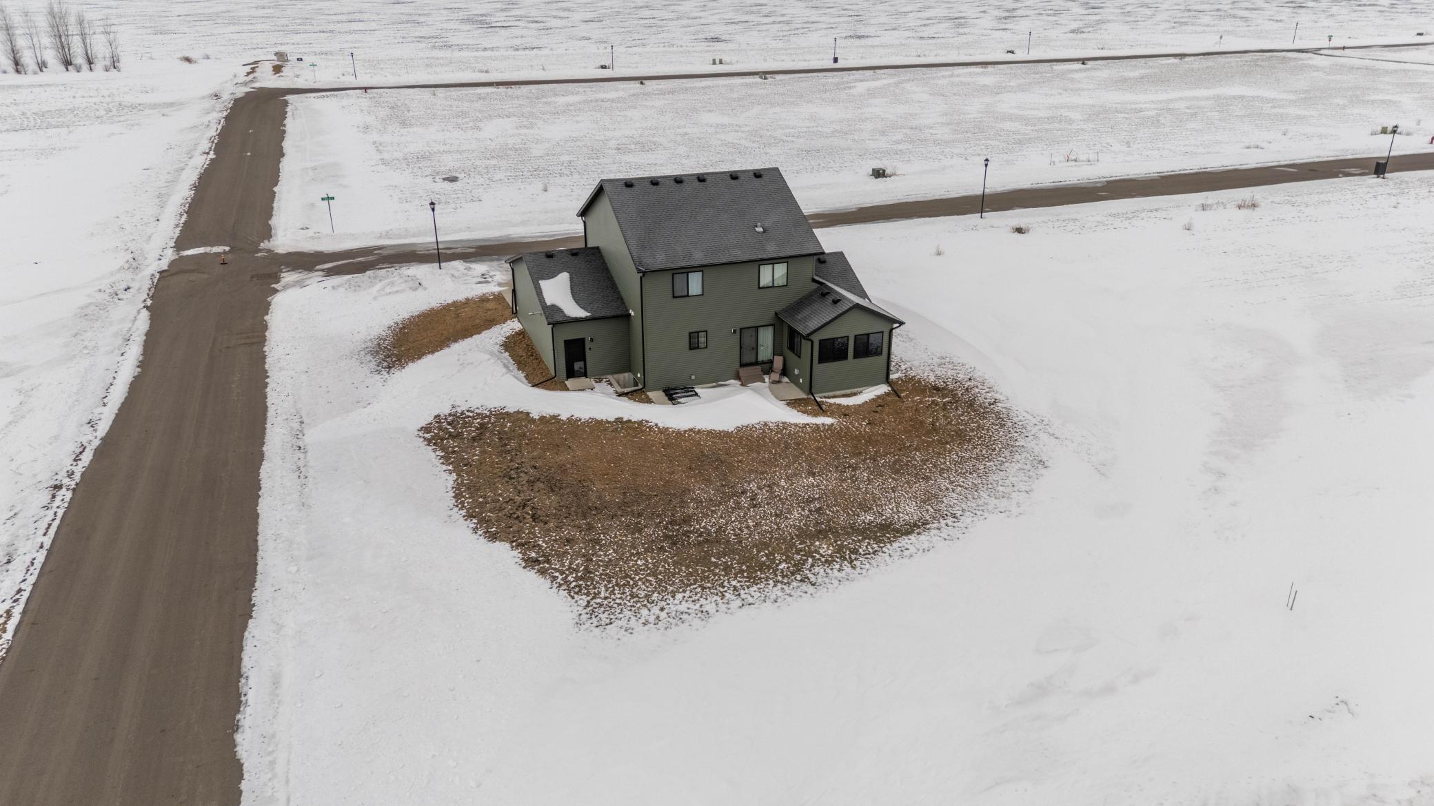 2024 single family home for sale at 10366 73rd Street S in Horace, ND — 4 bed, 4 bath (photo 37 of 50)