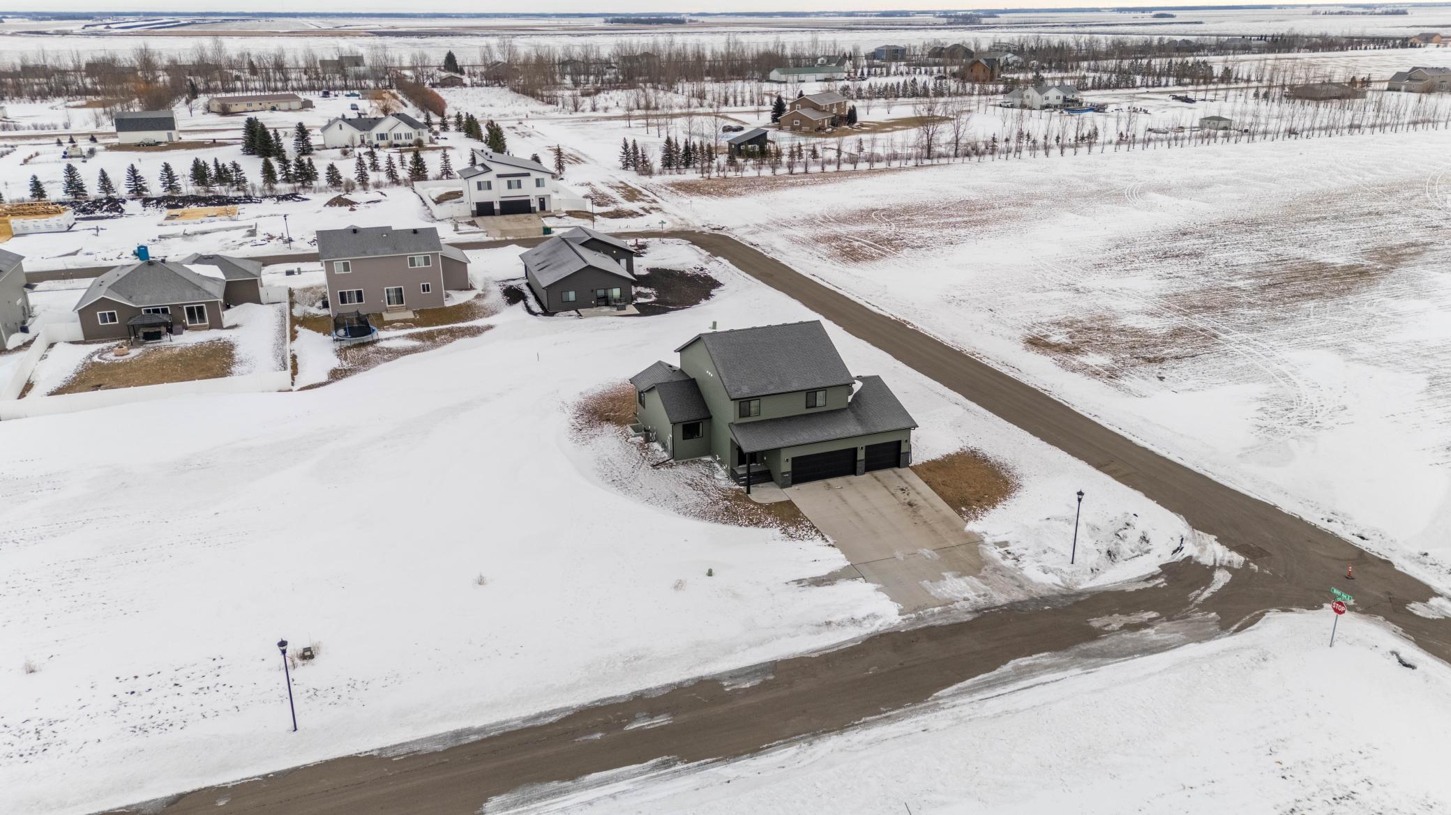 2024 single family home for sale at 10366 73rd Street S in Horace, ND — 4 bed, 4 bath (photo 39 of 50)