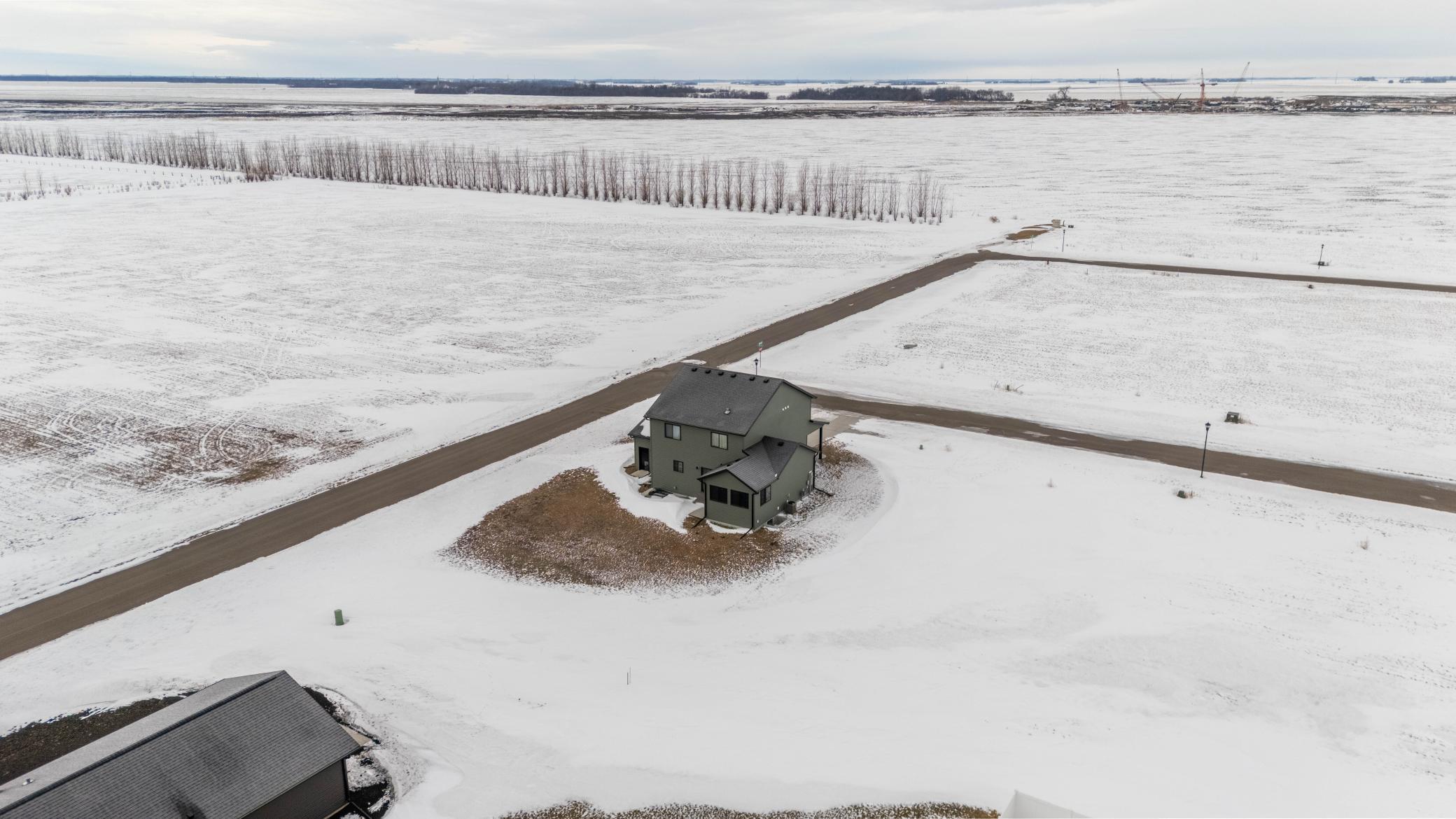2024 single family home for sale at 10366 73rd Street S in Horace, ND — 4 bed, 4 bath (photo 40 of 50)