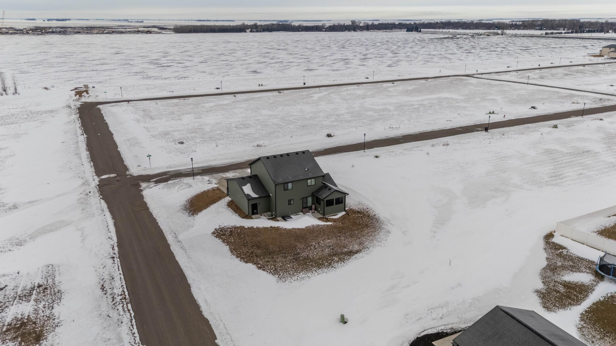 2024 single family home for sale at 10366 73rd Street S in Horace, ND — 4 bed, 4 bath (photo 41 of 50)
