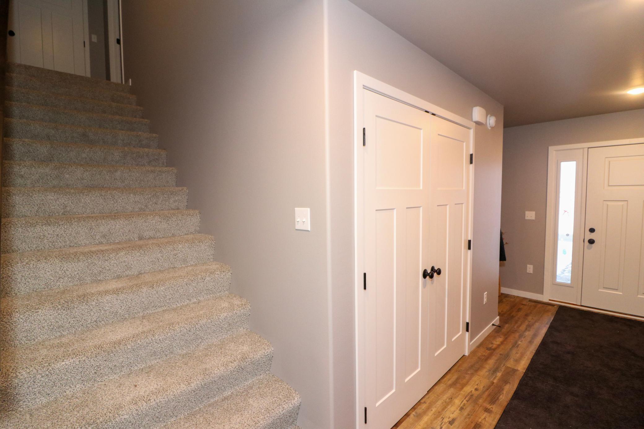 2024 single family home for sale at 10366 73rd Street S in Horace, ND — 4 bed, 4 bath (photo 7 of 50)