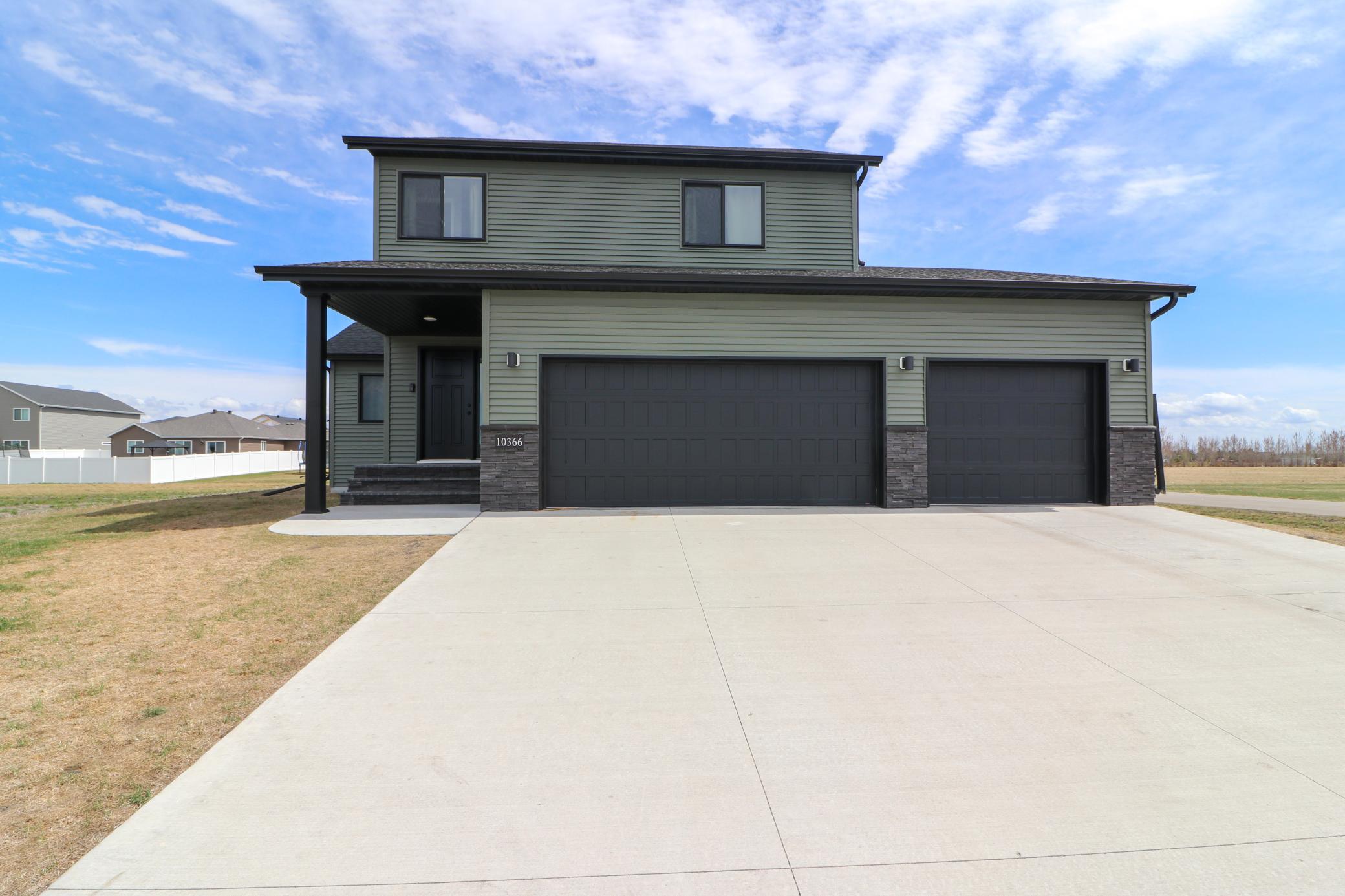 2024 single family home for sale at 10366 73rd Street S in Horace, ND — 4 bed, 4 bath