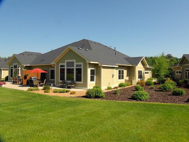 2020 townhouse for sale at 7448 Fairway Lane in Breezy Point, MN — 3 bed, 2 bath (photo 2 of 46)