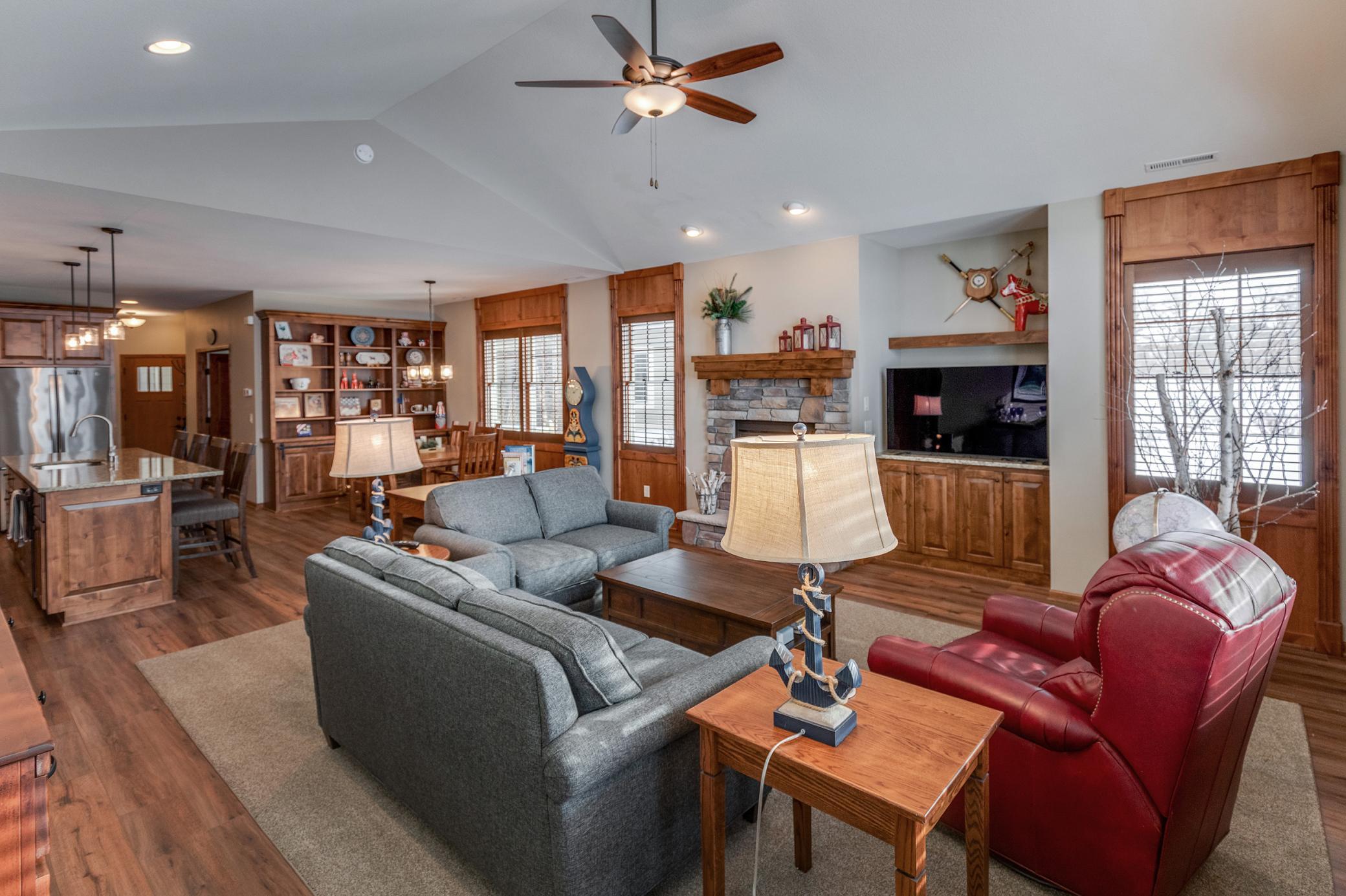 2020 townhouse for sale at 7448 Fairway Lane in Breezy Point, MN — 3 bed, 2 bath (photo 13 of 46)
