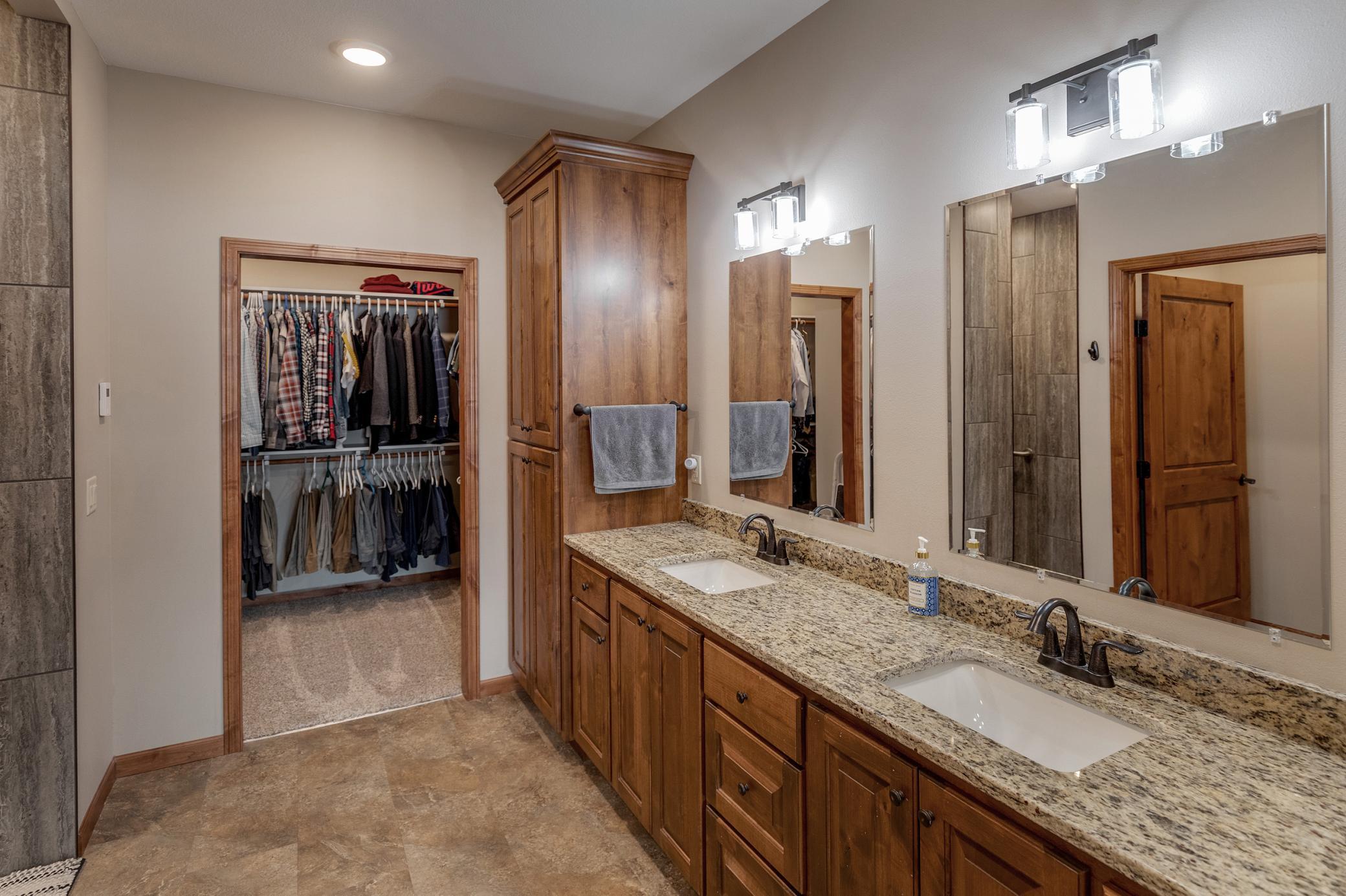 2020 townhouse for sale at 7448 Fairway Lane in Breezy Point, MN — 3 bed, 2 bath (photo 17 of 46)