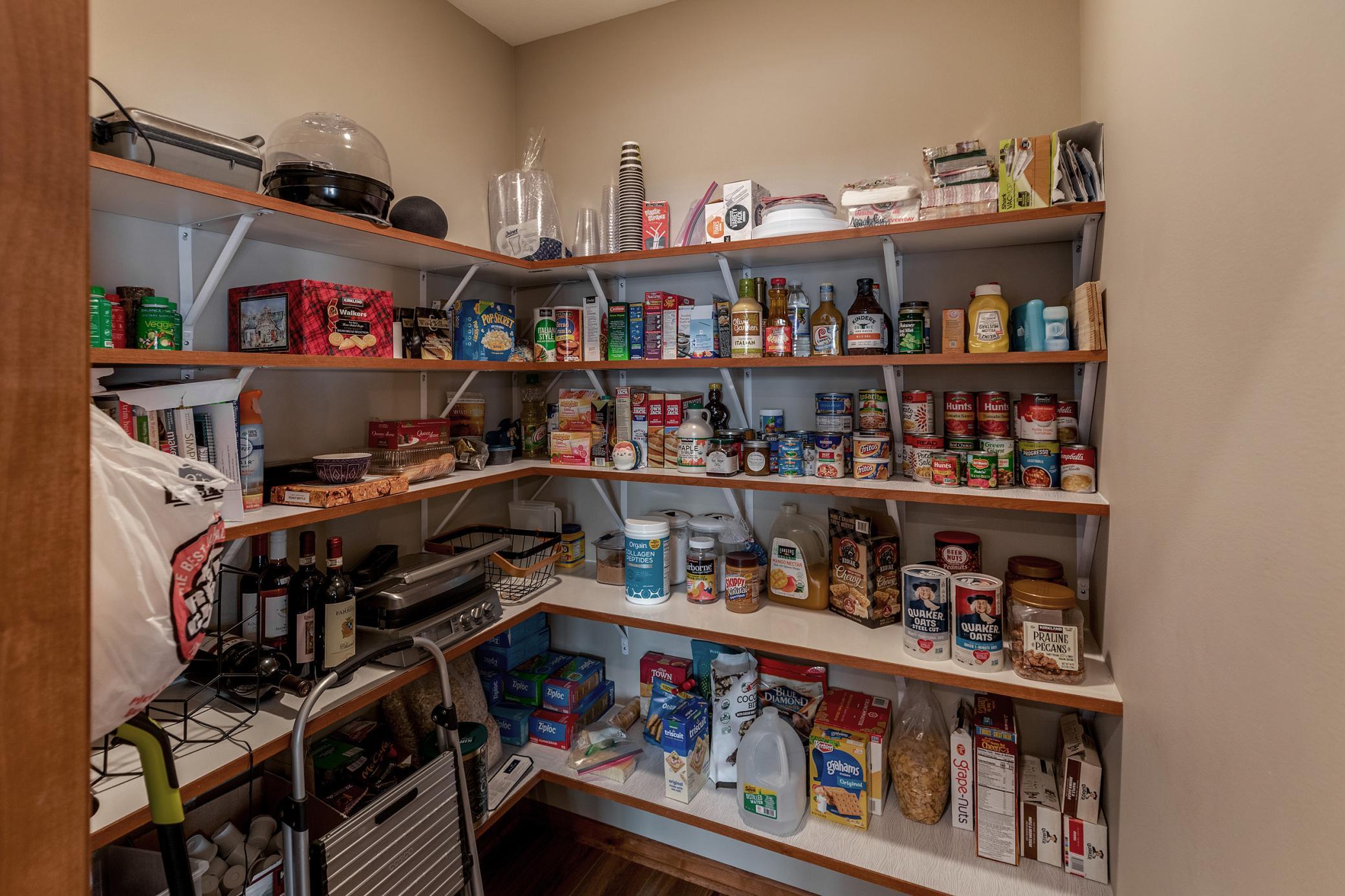 2020 townhouse for sale at 7448 Fairway Lane in Breezy Point, MN — 3 bed, 2 bath (photo 8 of 46)