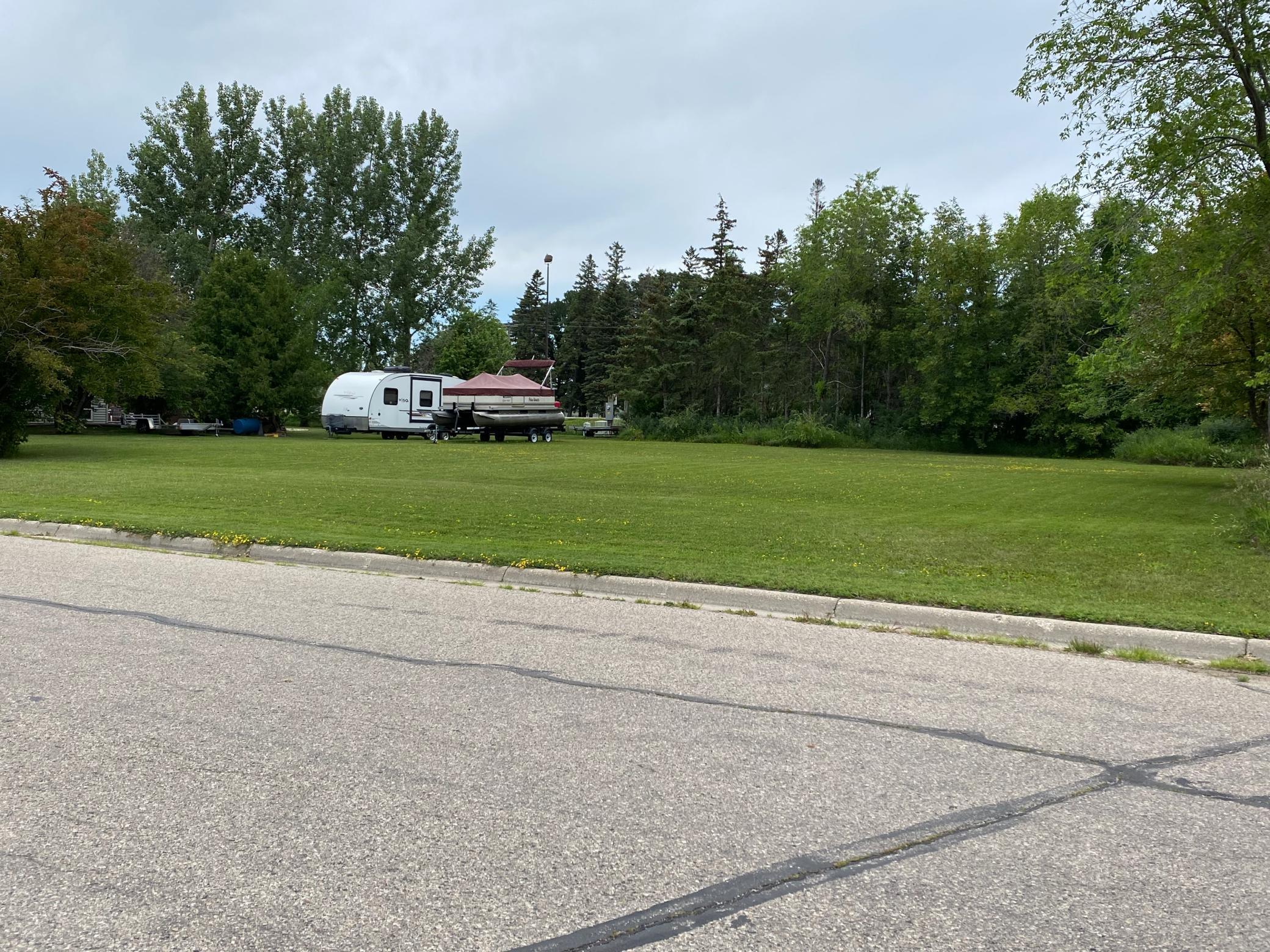 land for sale at 1603 Cardinal Drive N in Thief River Falls, MN