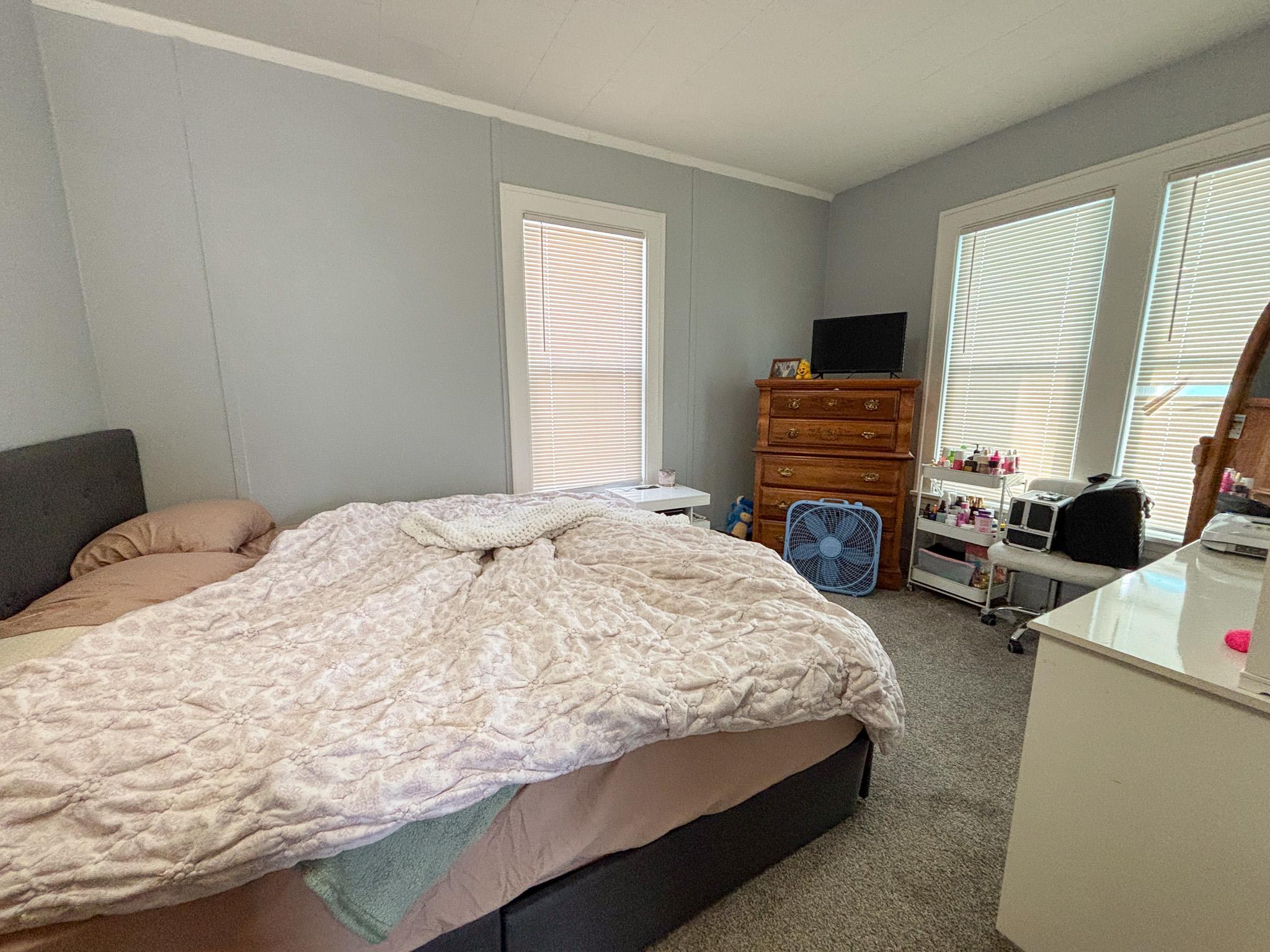 1919 duplex for sale at 424 W Birch Avenue in Fergus Falls, MN — 6 bed, 2 bath (photo 13 of 55)