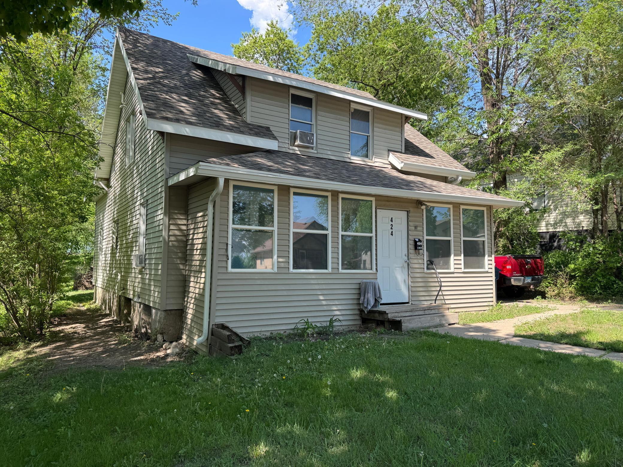 1919 duplex for sale at 424 W Birch Avenue in Fergus Falls, MN — 6 bed, 2 bath