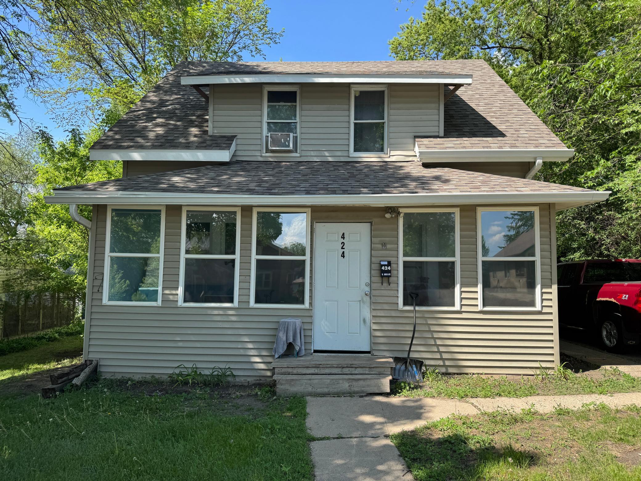 1919 duplex for sale at 424 W Birch Avenue in Fergus Falls, MN — 6 bed, 2 bath (photo 50 of 56)
