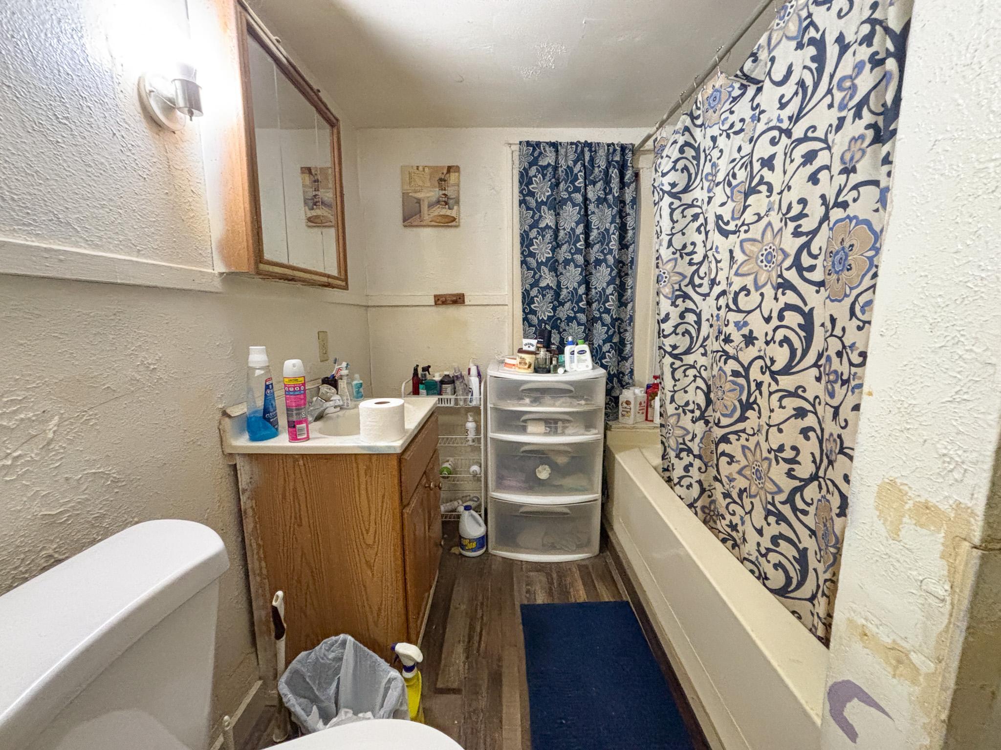 1928 duplex for sale at 822 W Maple Avenue in Fergus Falls, MN — 5 bed, 2 bath (photo 23 of 43)