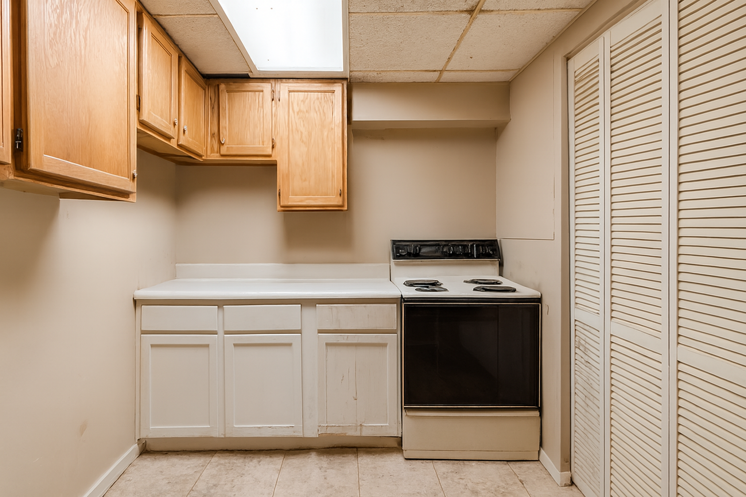 1928 duplex for sale at 822 W Maple Avenue in Fergus Falls, MN — 5 bed, 2 bath (photo 30 of 43)