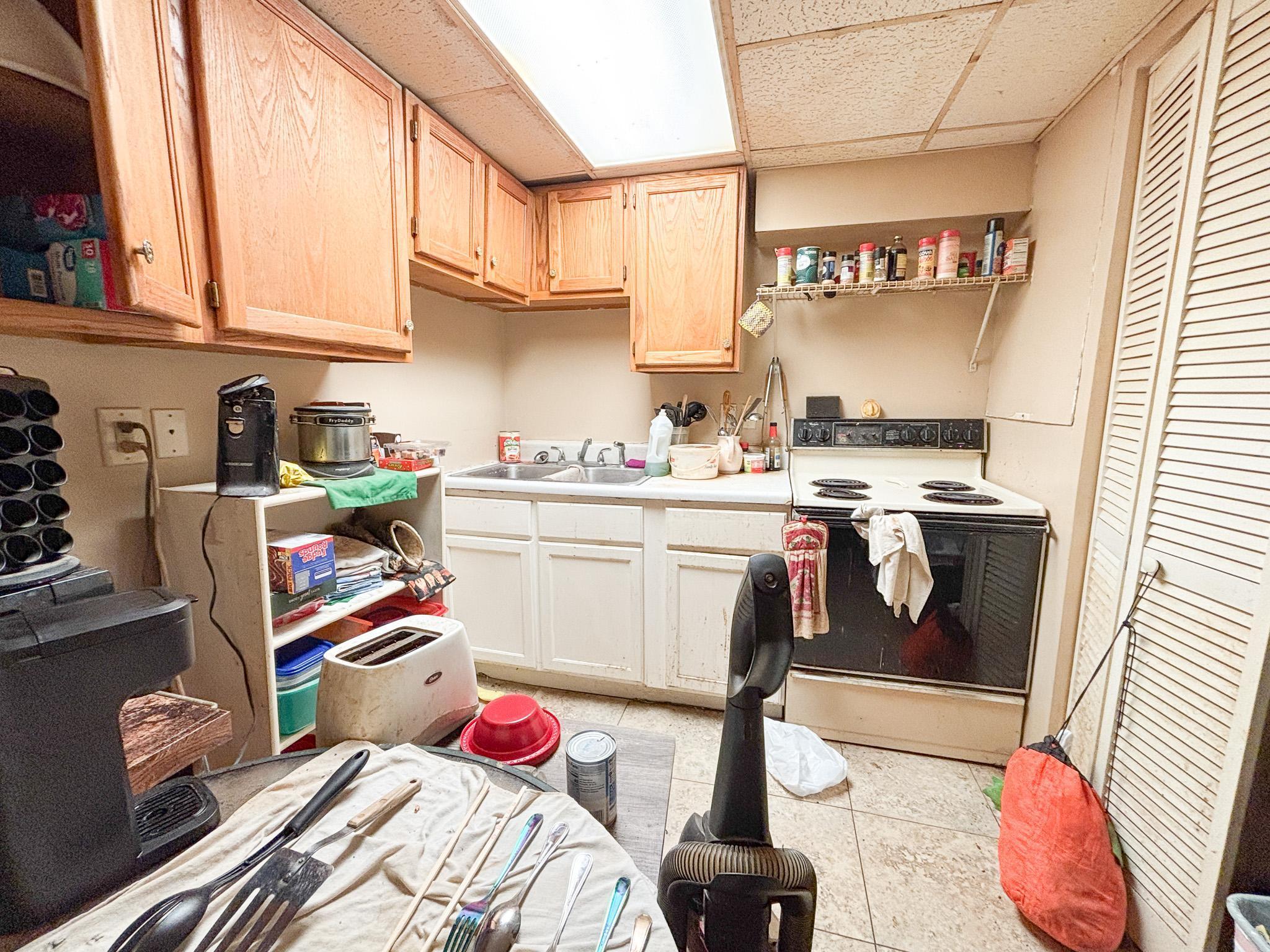 1928 duplex for sale at 822 W Maple Avenue in Fergus Falls, MN — 5 bed, 2 bath (photo 31 of 43)