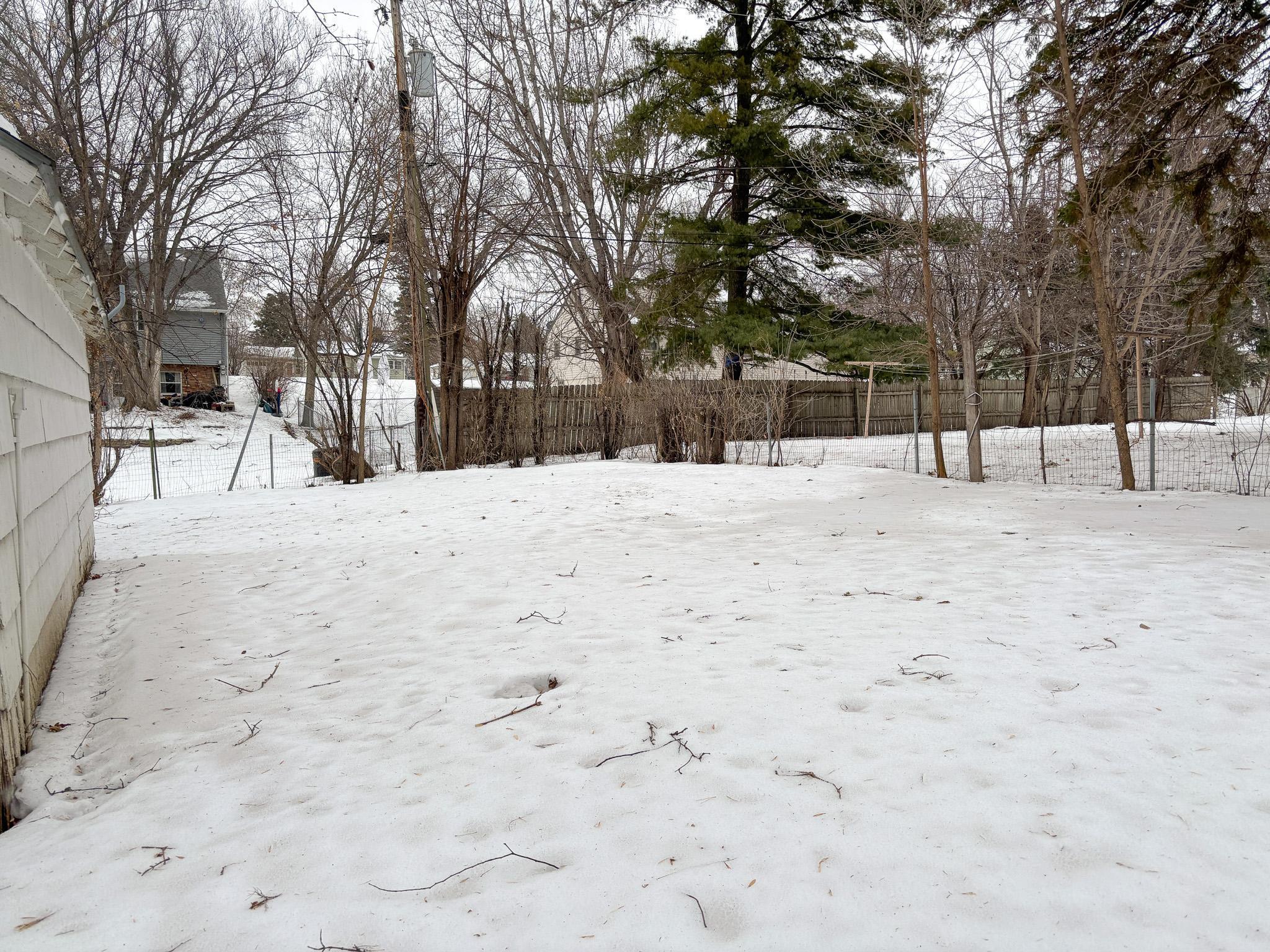 1928 duplex for sale at 822 W Maple Avenue in Fergus Falls, MN — 5 bed, 2 bath (photo 42 of 43)