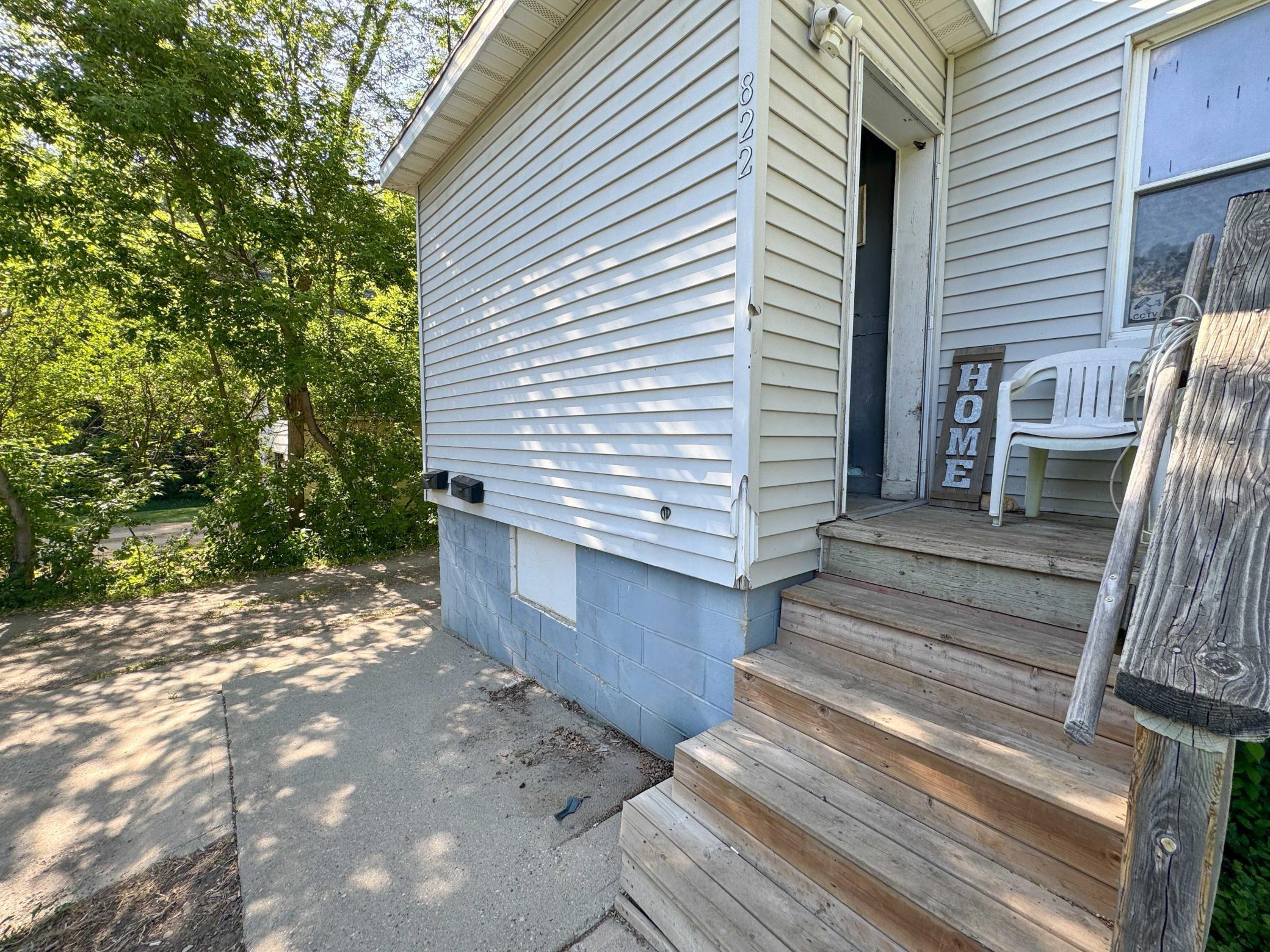1928 duplex for sale at 822 W Maple Avenue in Fergus Falls, MN — 5 bed, 2 bath (photo 39 of 45)