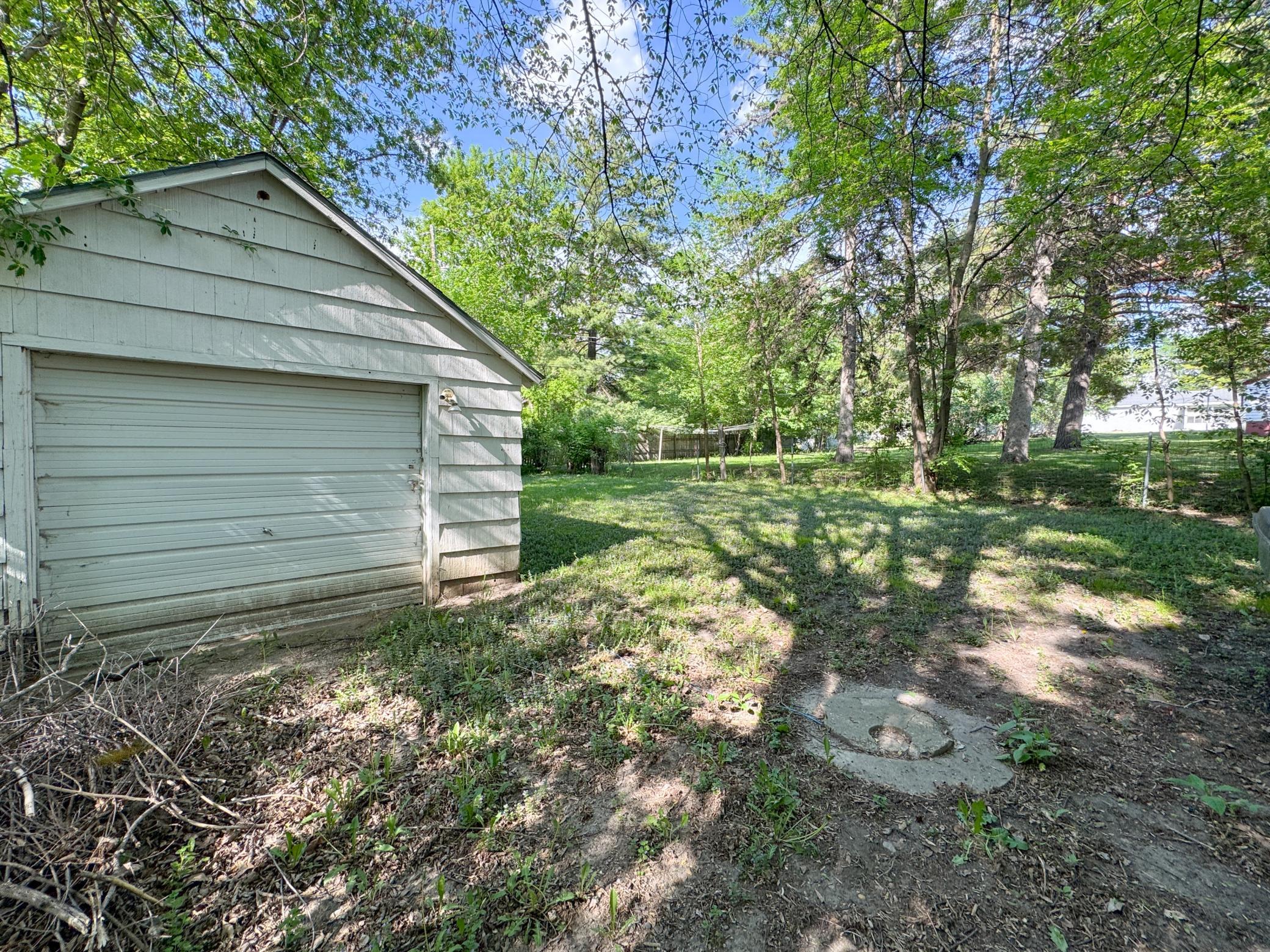 1928 duplex for sale at 822 W Maple Avenue in Fergus Falls, MN — 5 bed, 2 bath (photo 42 of 45)