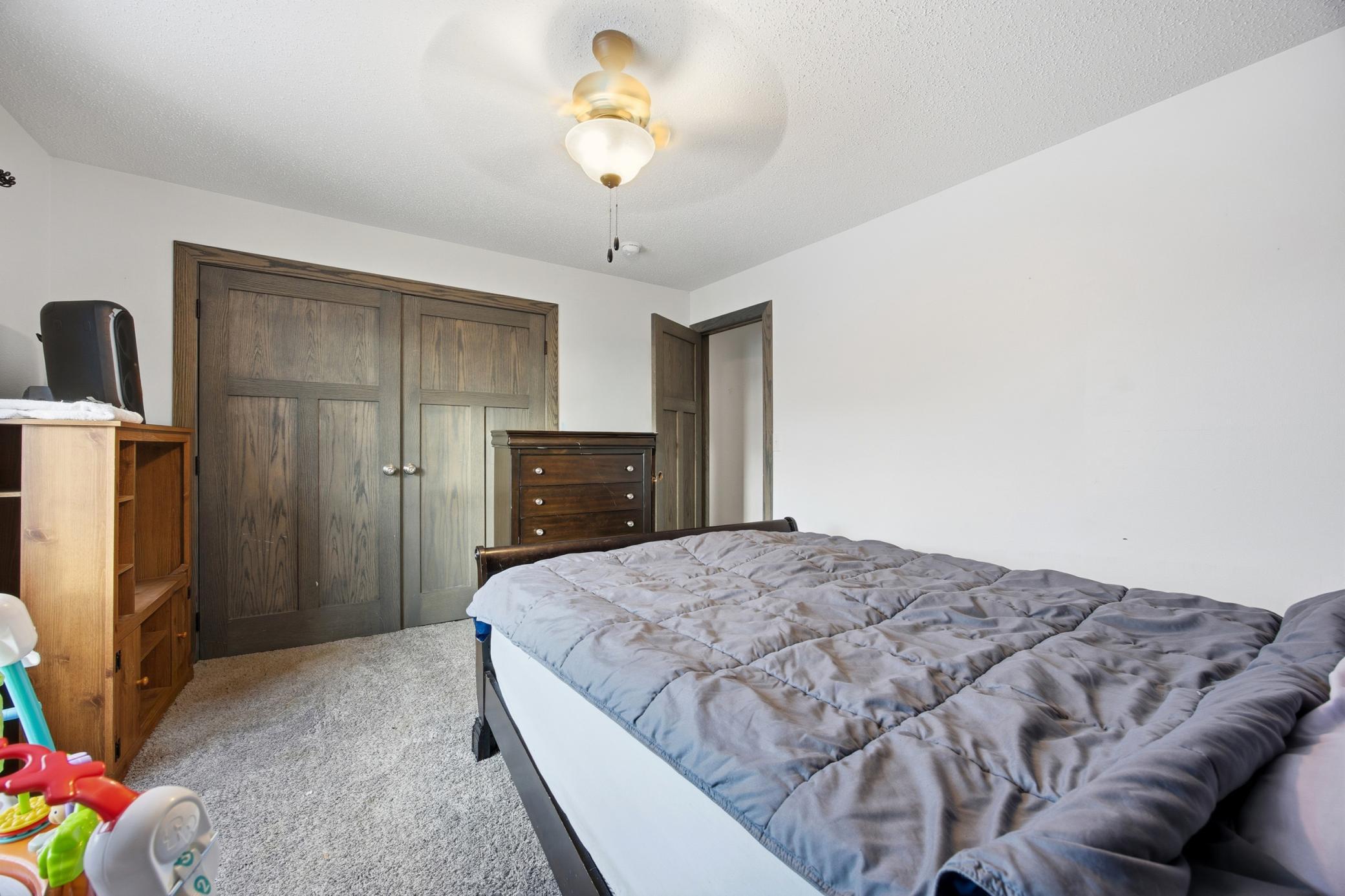 213 5th Street NW, Gwinner ND 58040 - Photo 12 of 25