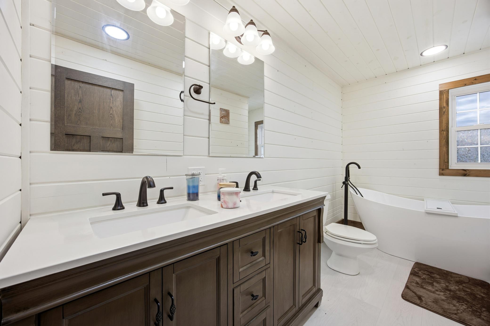 213 5th Street NW, Gwinner ND 58040 - Photo 13 of 25