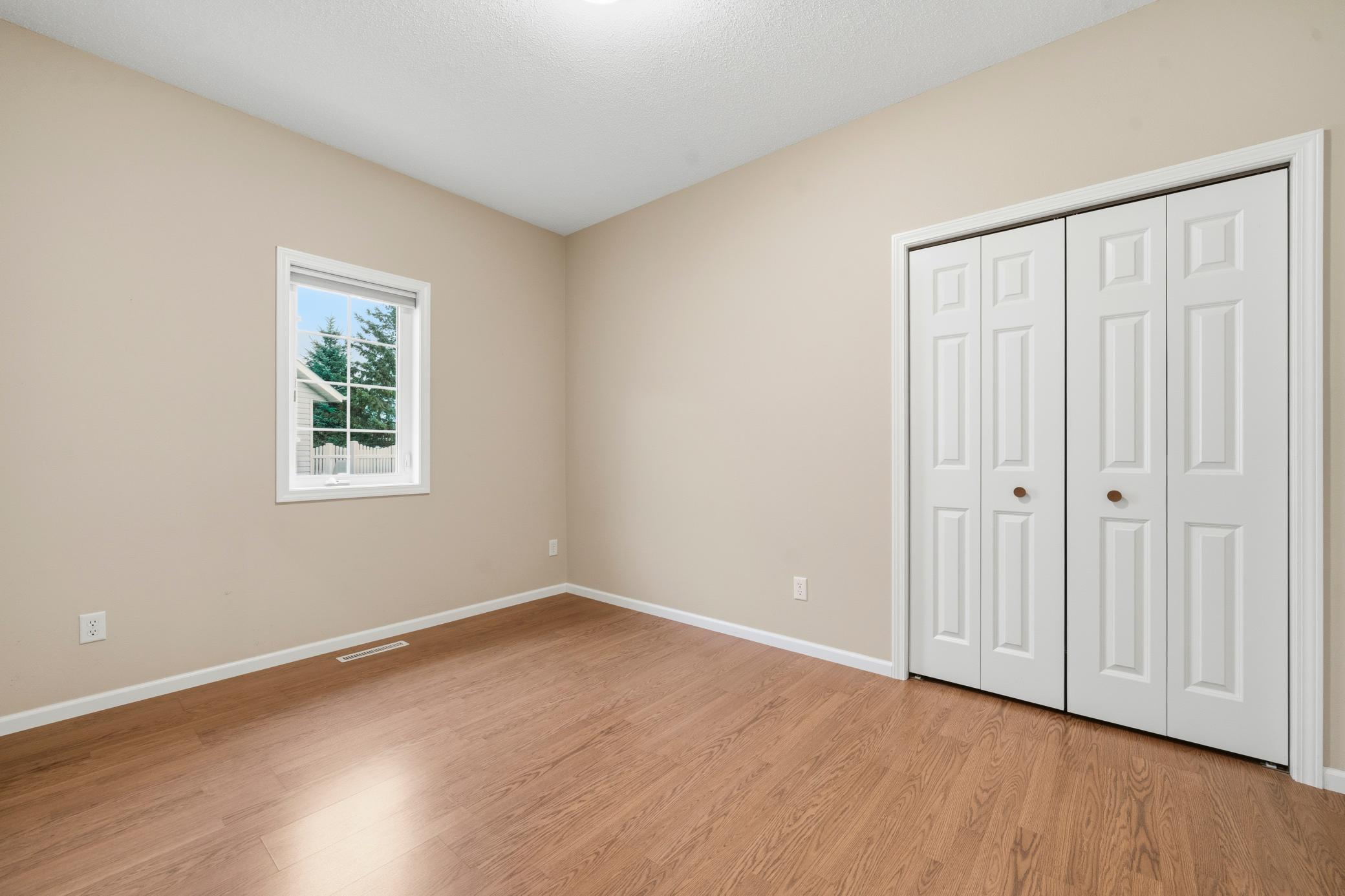 2004 single family home for sale at 302 Ashley Court in Alexandria, MN — 4 bed, 3 bath (photo 20 of 38)