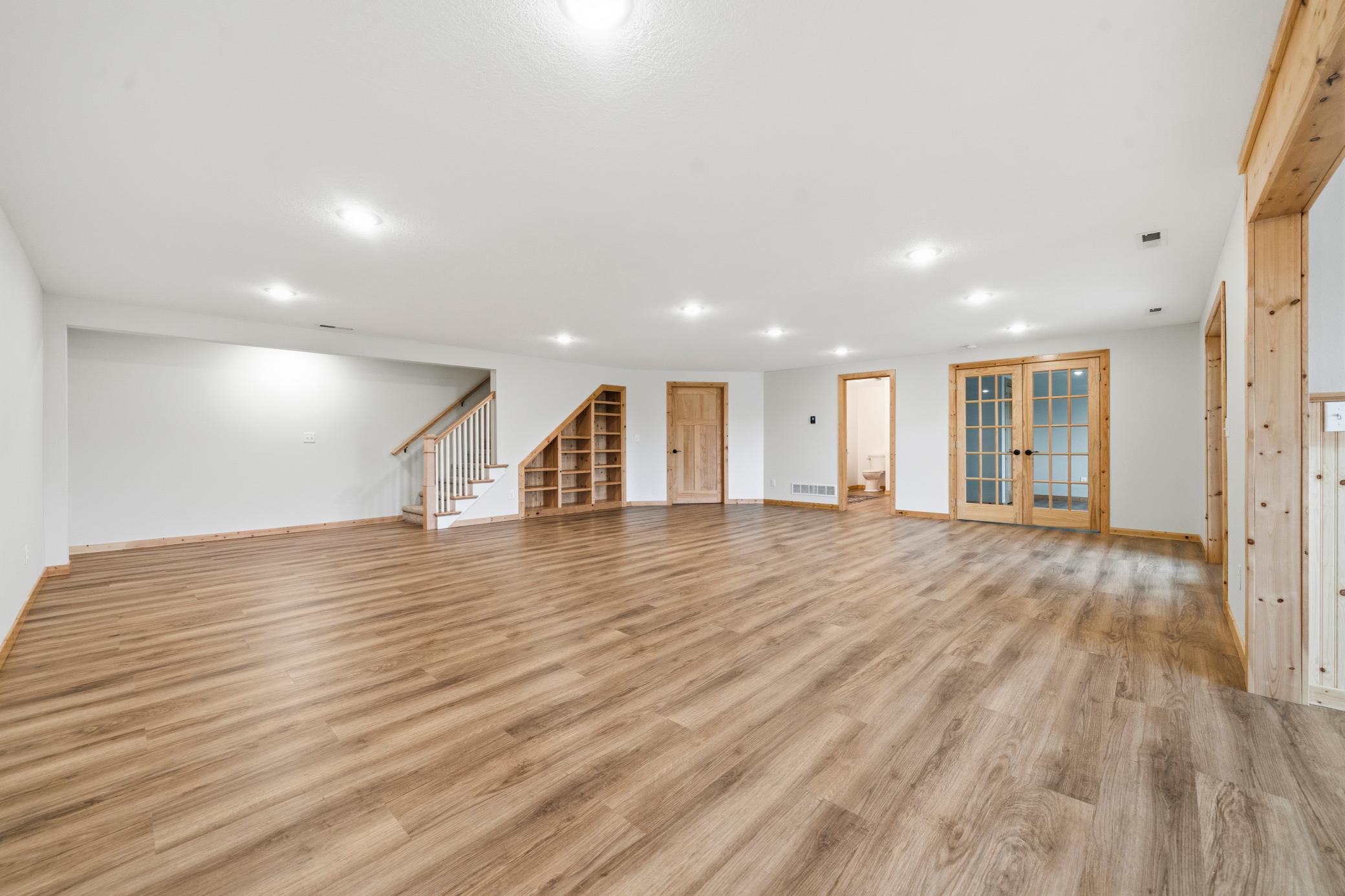 2004 single family home for sale at 302 Ashley Court in Alexandria, MN — 4 bed, 3 bath (photo 22 of 38)