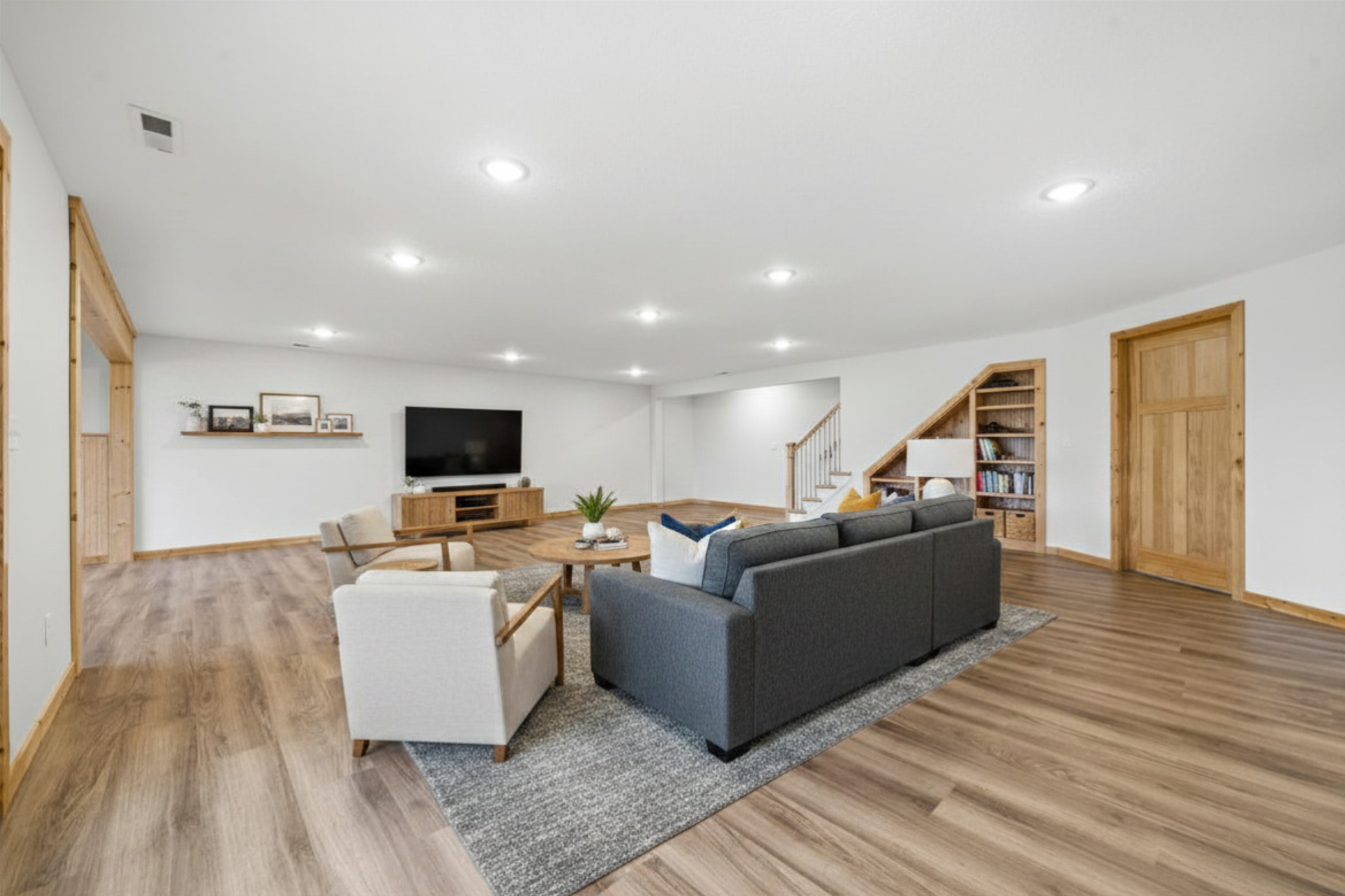 2004 single family home for sale at 302 Ashley Court in Alexandria, MN — 4 bed, 3 bath (photo 24 of 38)