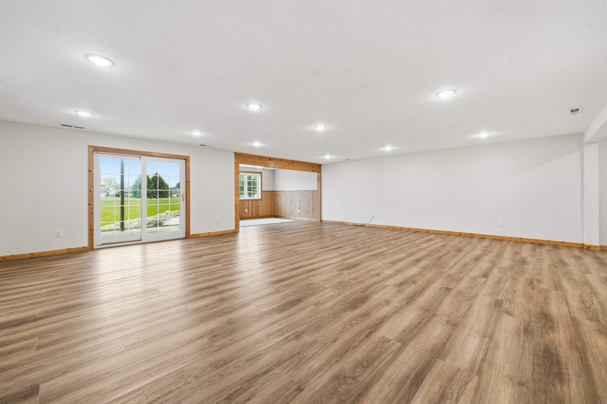 2004 single family home for sale at 302 Ashley Court in Alexandria, MN — 4 bed, 3 bath (photo 25 of 38)