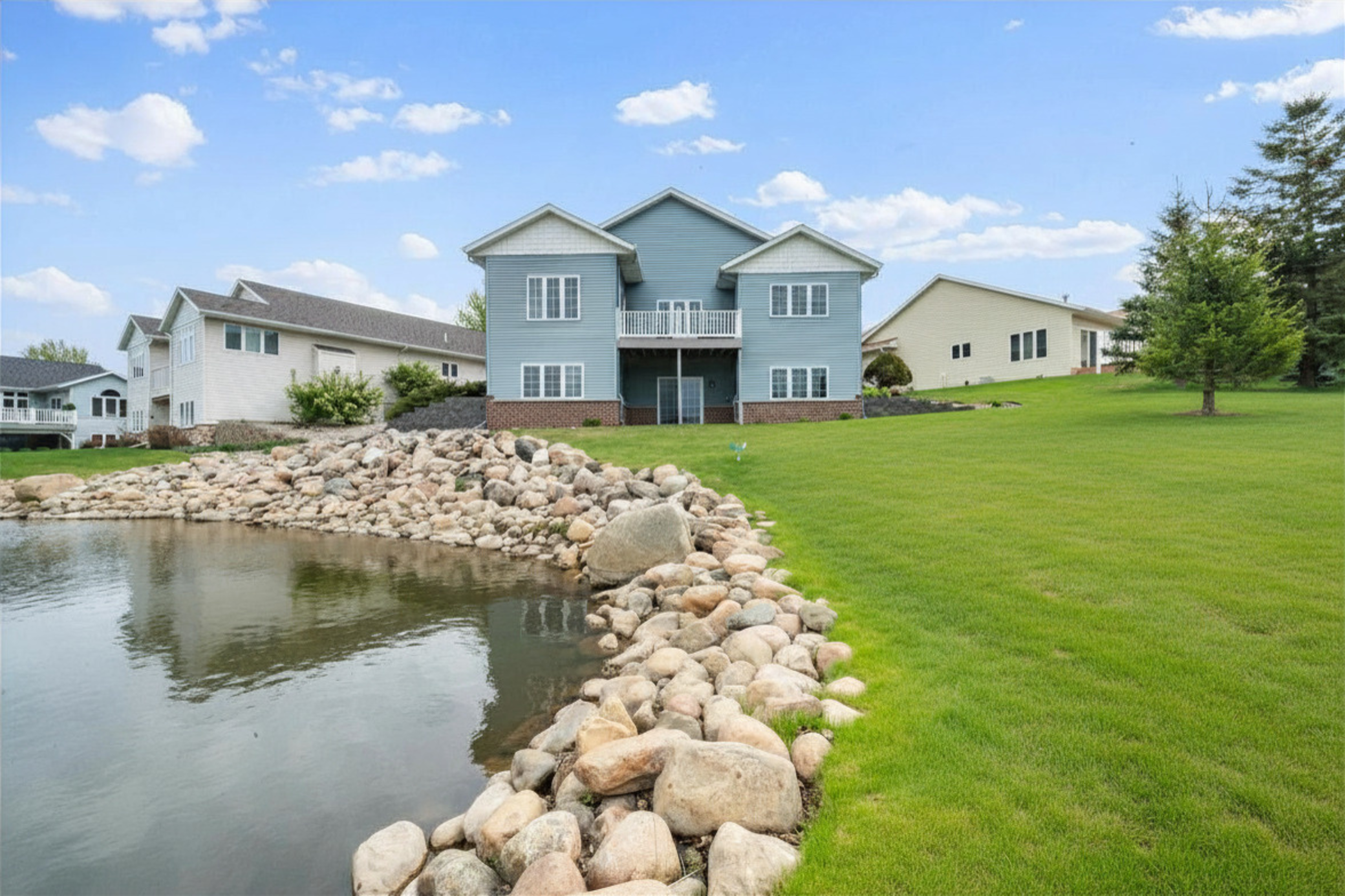 2004 single family home for sale at 302 Ashley Court in Alexandria, MN — 4 bed, 3 bath (photo 37 of 38)