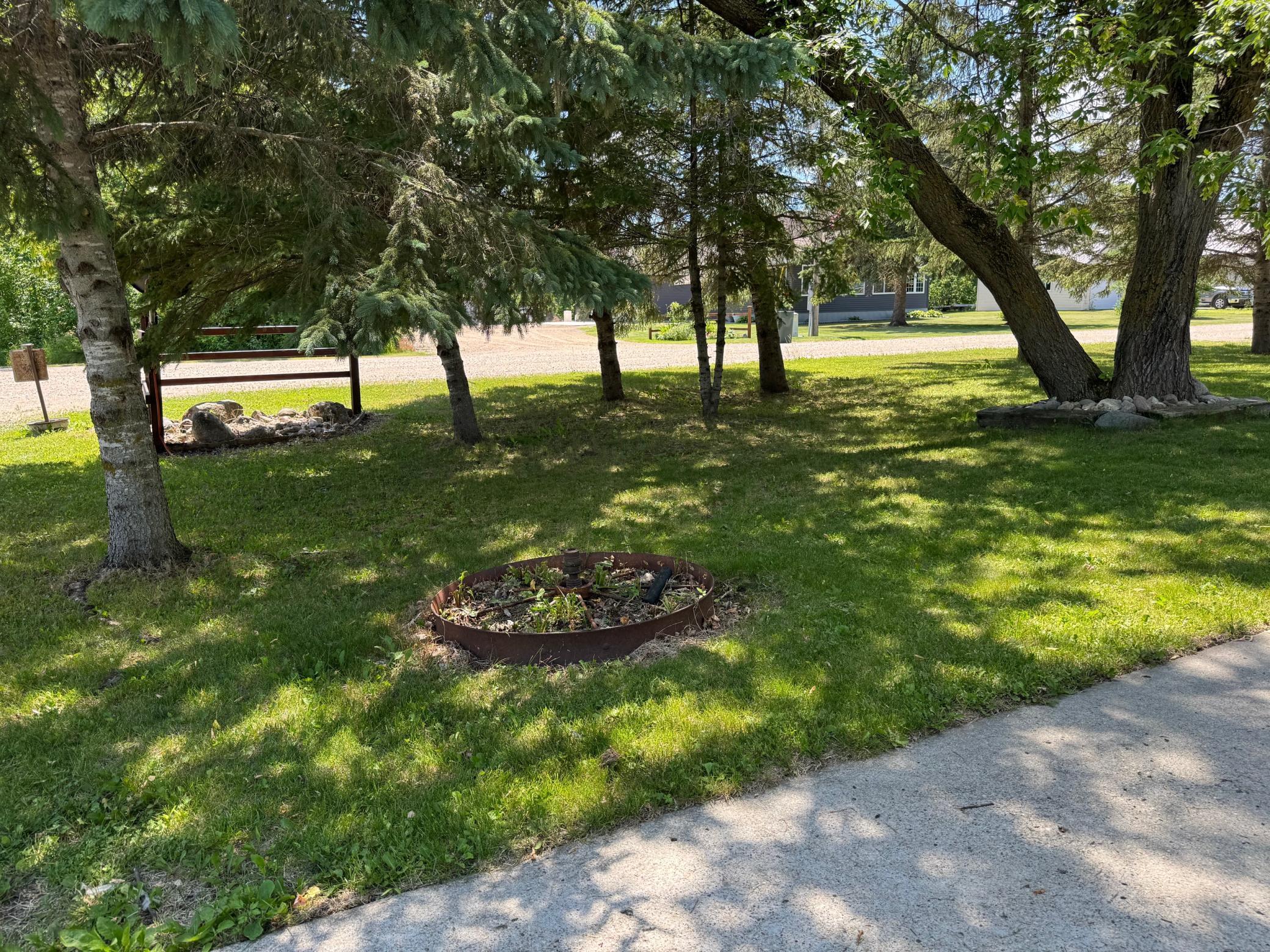 1900 single family home for sale at 40149 181st Street in Wannaska, MN — 2 bed, 1 bath (photo 14 of 15)