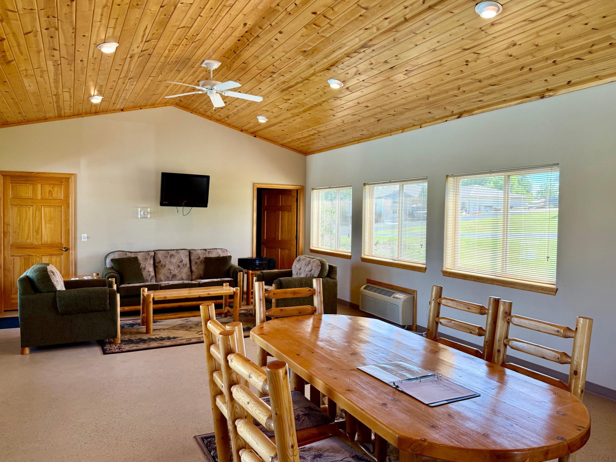 2008 twin home for sale at 20623 County Highway 21 in Detroit Lakes, MN — 4 bed, 3 bath (photo 21 of 45)
