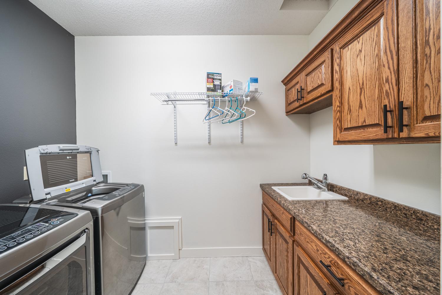 2008 twin home for sale at 20623 County Highway 21 in Detroit Lakes, MN — 4 bed, 3 bath (photo 29 of 45)
