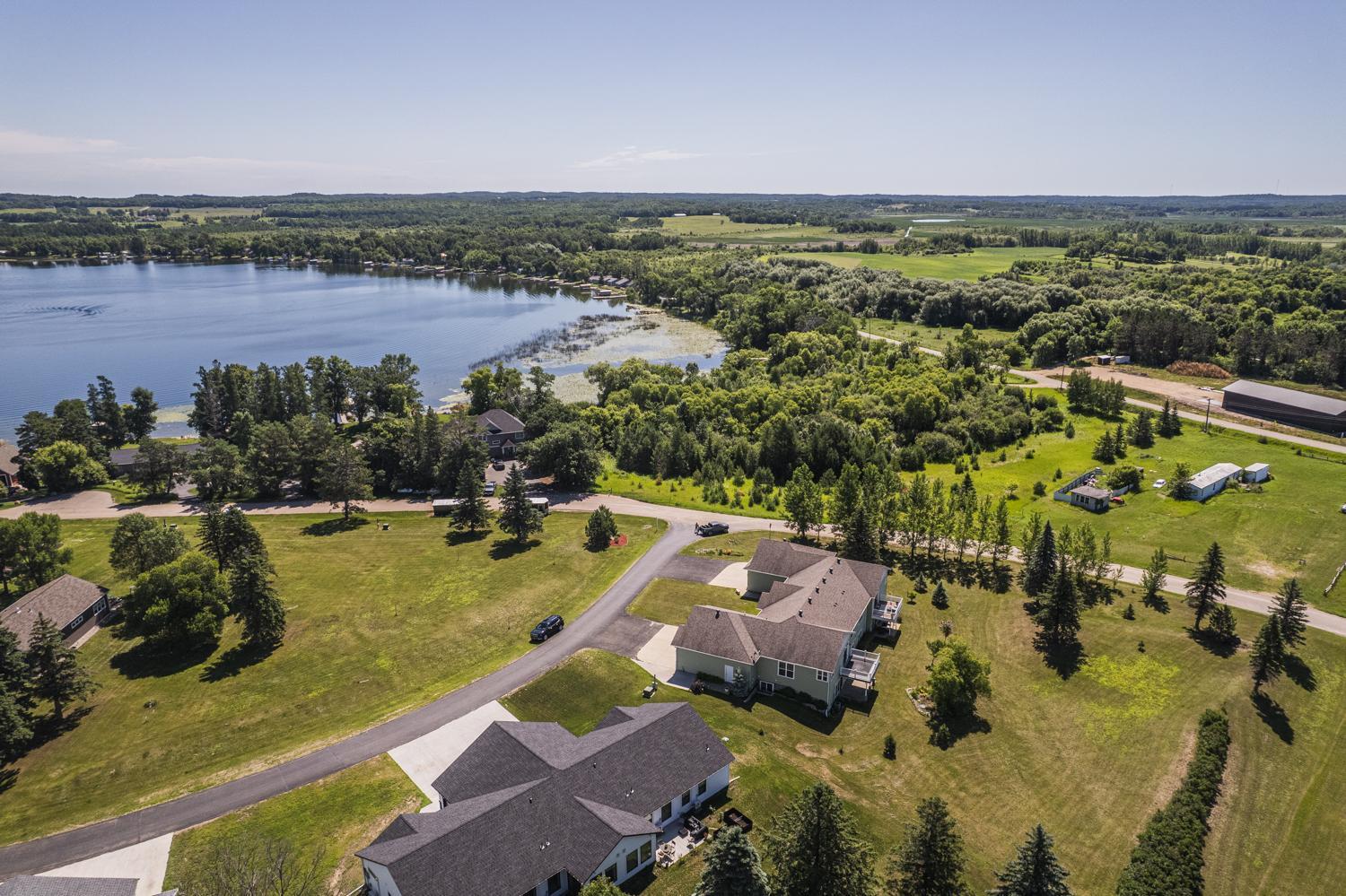 2008 twin home for sale at 20623 County Highway 21 in Detroit Lakes, MN — 4 bed, 3 bath (photo 10 of 45)