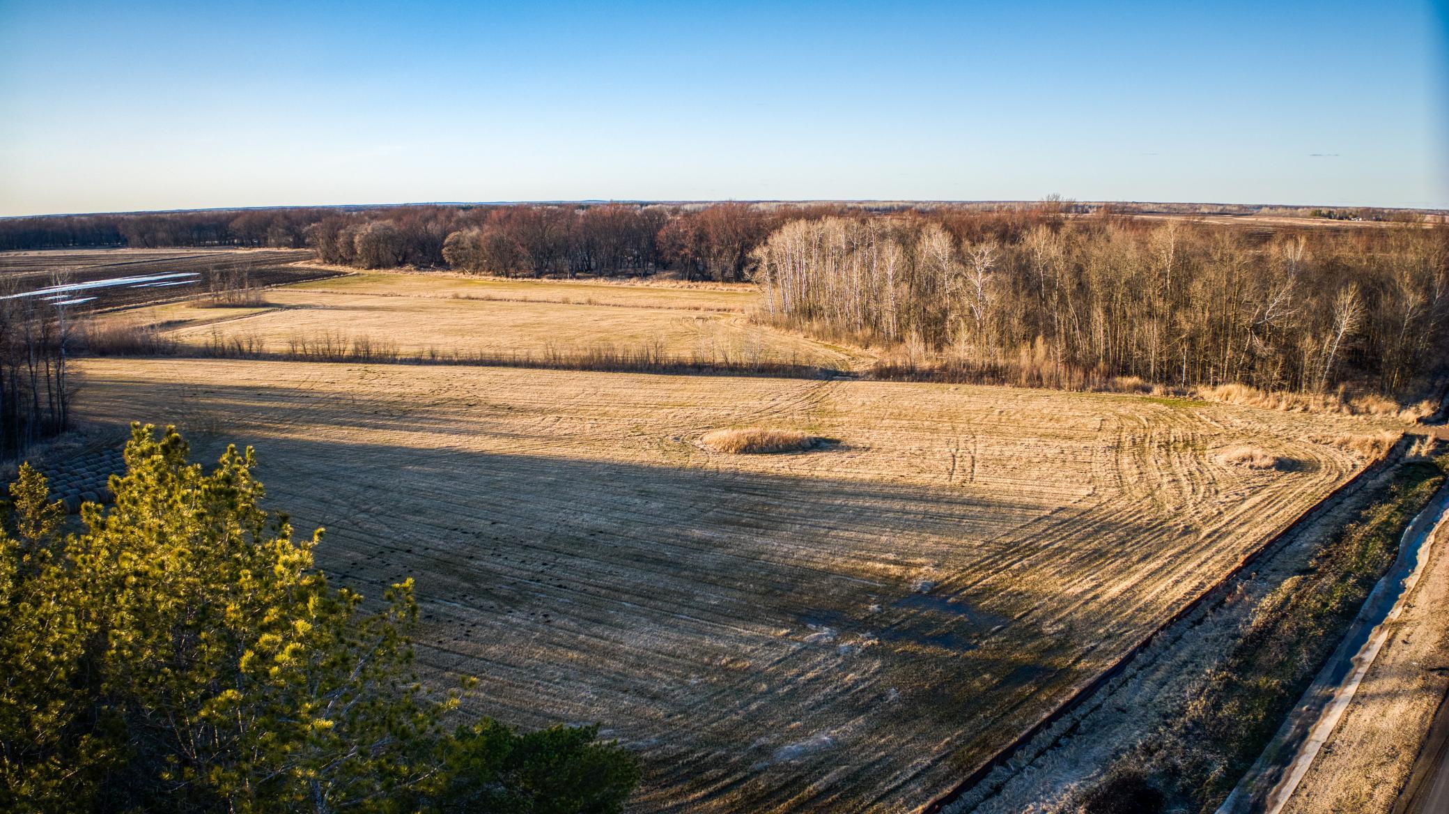 1950 single family home for sale at 37325 US Highway 169 in Aitkin, MN — 2 bed, 1 bath (photo 13 of 52)